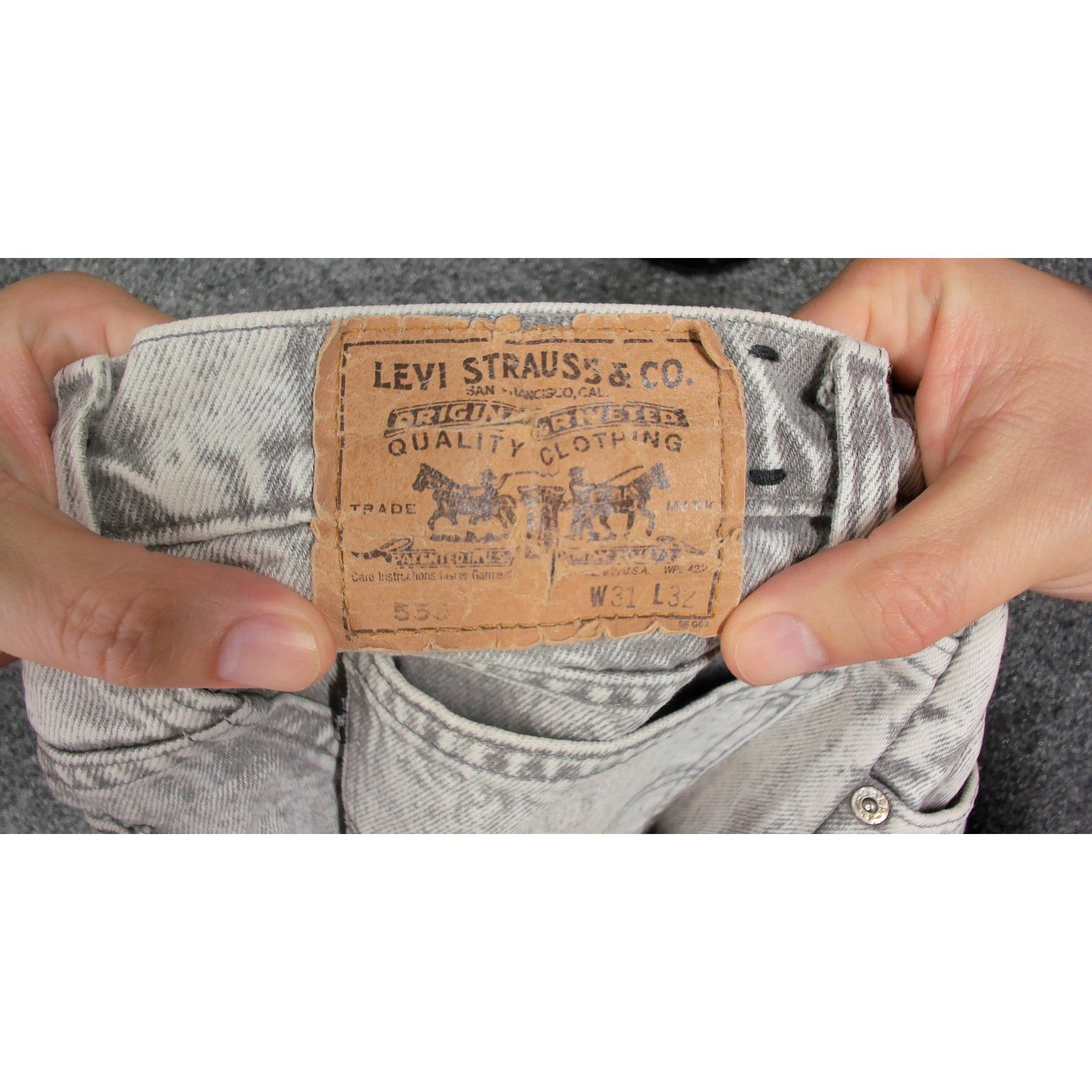 Levi's 80s Levi's 550 Acid Wash Cropped Tapered Mom Jeans USA Size 32" / US 10 / IT 46 - 10 Thumbnail