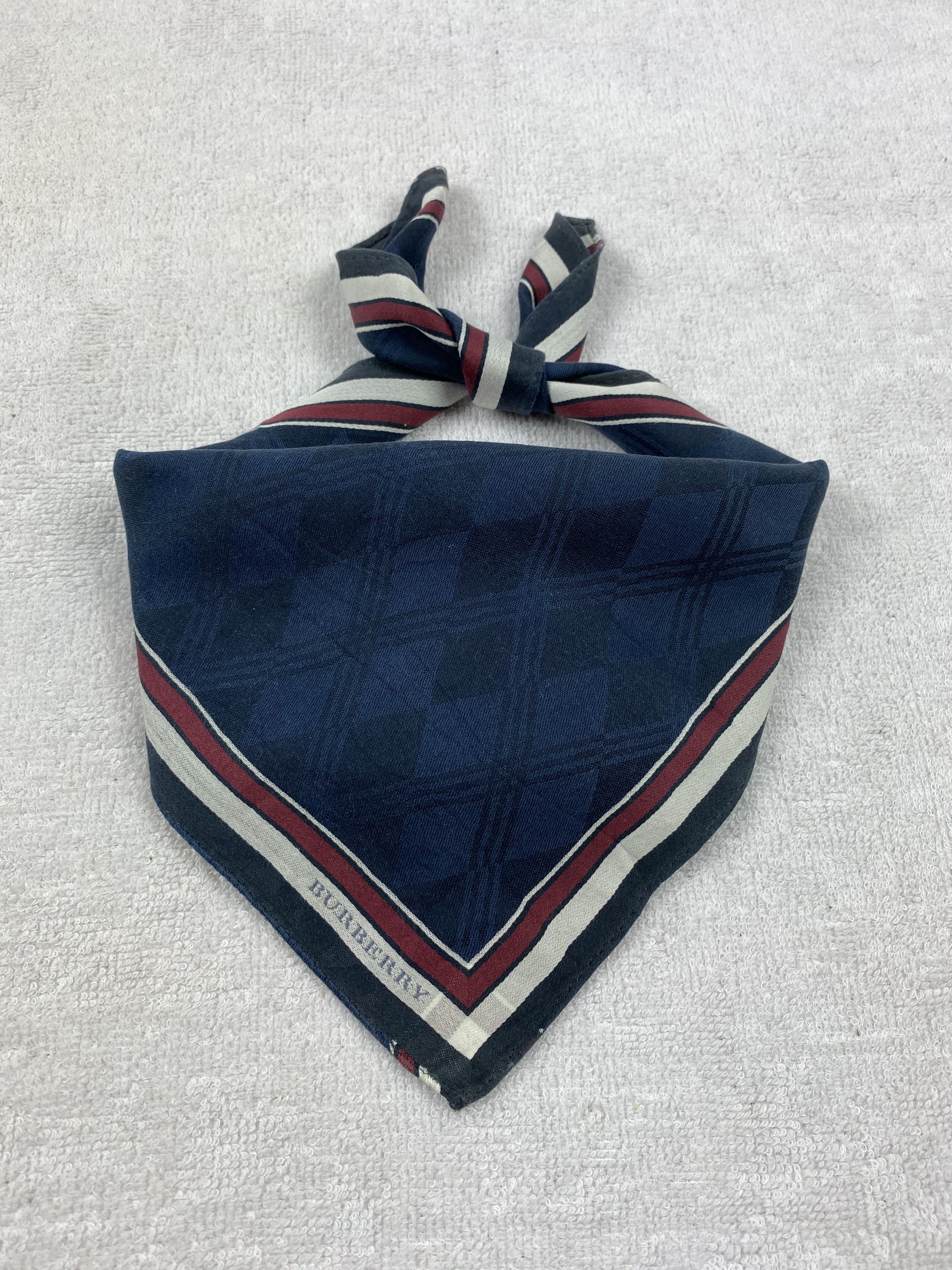 Burberry Burberry Handkerchief / Bandana / Neckerchief Size ONE SIZE - 2 Thumbnail