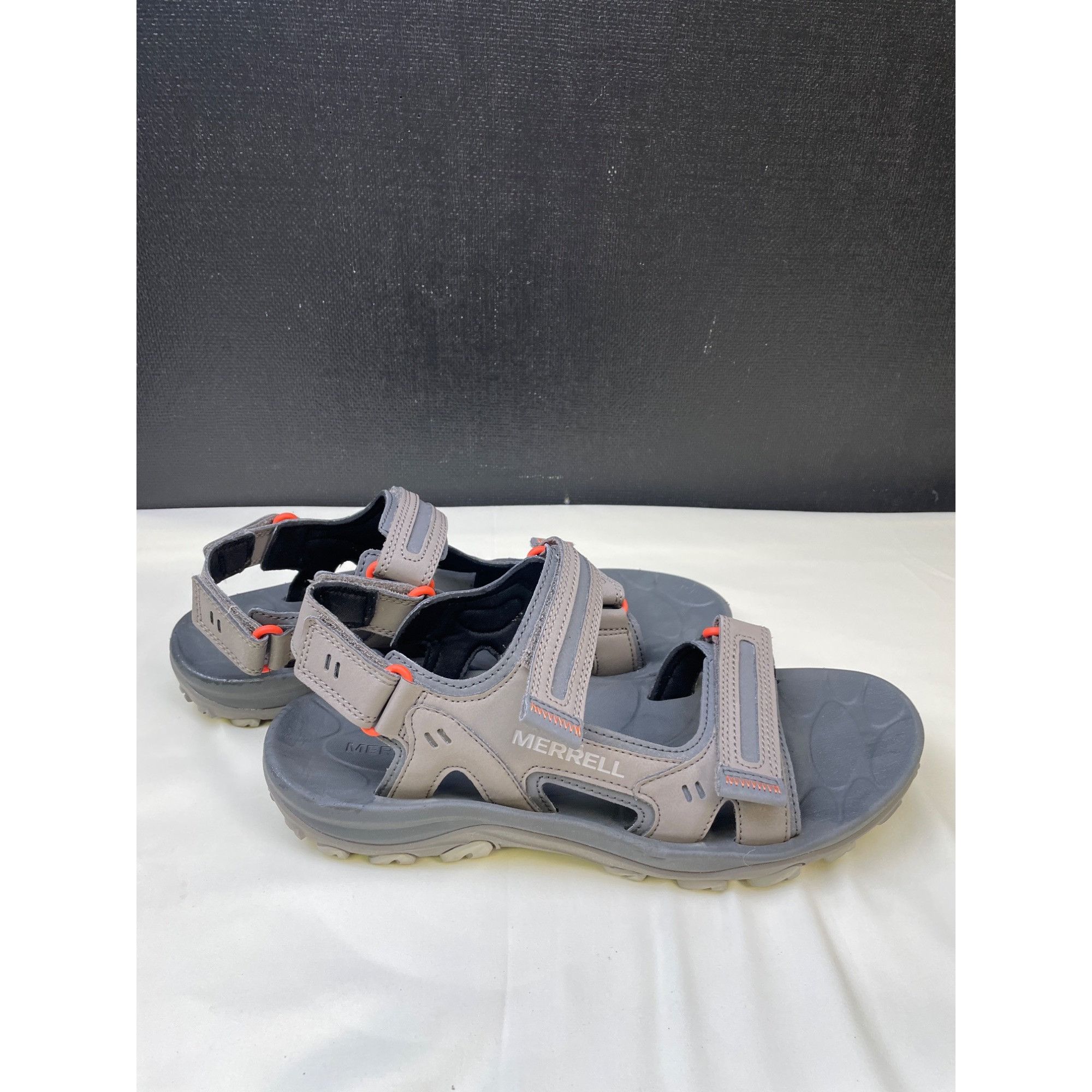 Merrell Merrell Men's Gray/Tan Strap Sandals / Shoes Size 10 SKU 577 Size US 10 / EU 43 - 4 Thumbnail