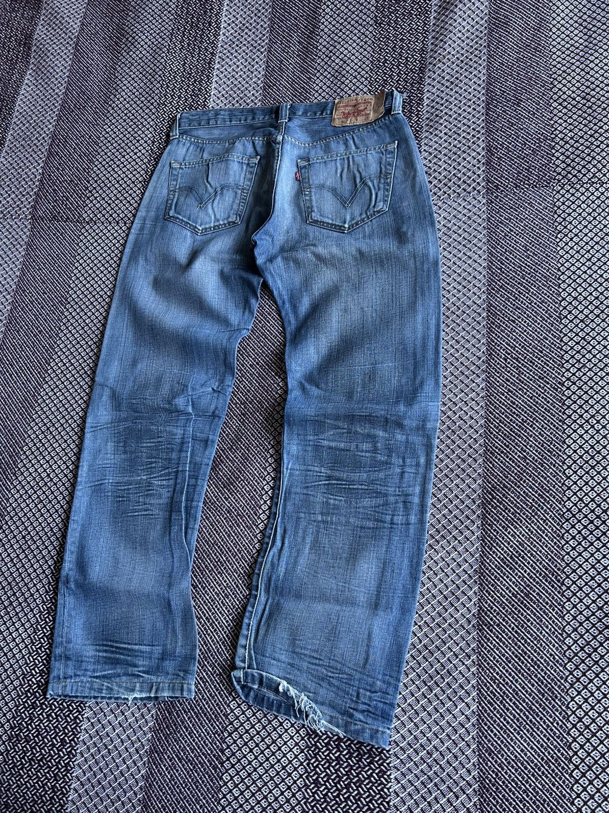 Levi's Vintage Levis 501 Washed Straight Leg Button Fly Jeans 33x32 Size US 33 - 2 Thumbnail