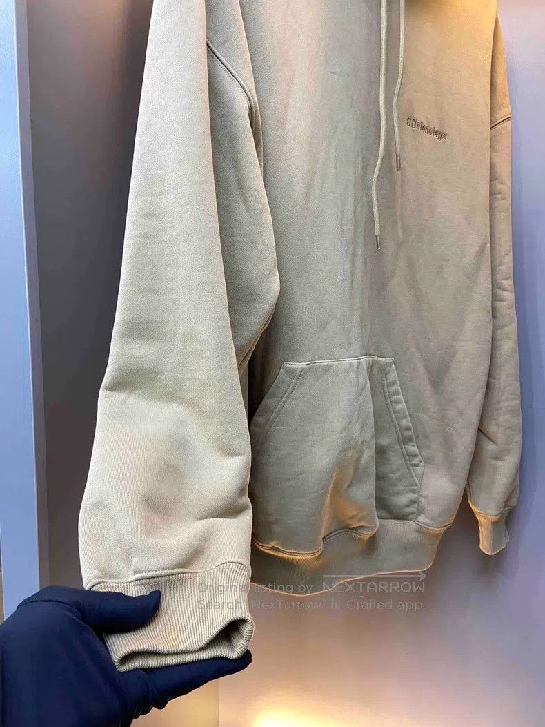 Balenciaga Balenciaga Khaki Embroidered Letter Hooded Sweatshirt Size US S / EU 44-46 / 1 - 3 Thumbnail