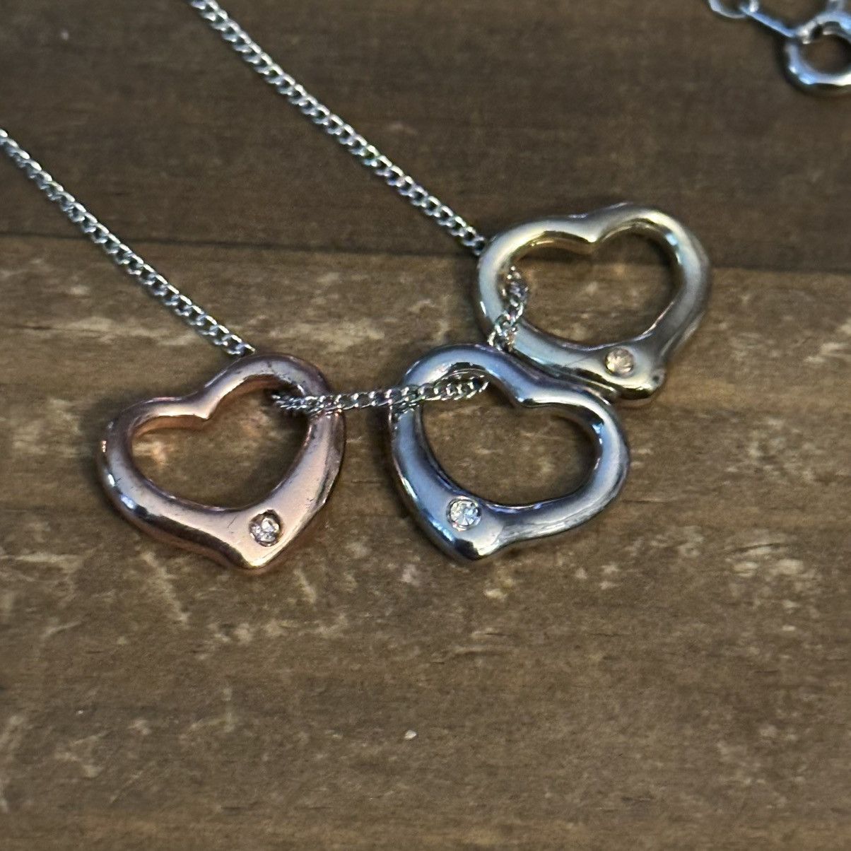 Other Silver tone tricolor open hearts pendant necklace Size ONE SIZE - 3 Thumbnail