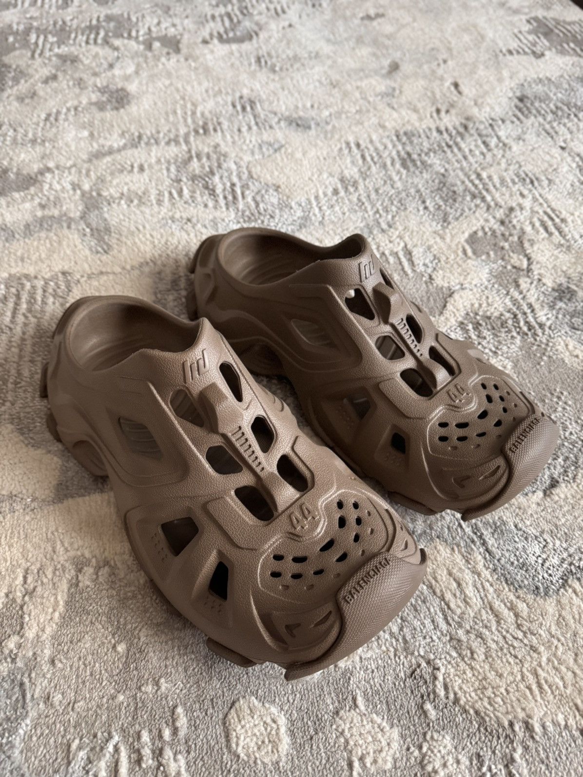 Balenciaga Balenciaga HD Mule ‘Dark Taupe’ EU44 Size US 10 / EU 43 - 1 Thumbnail