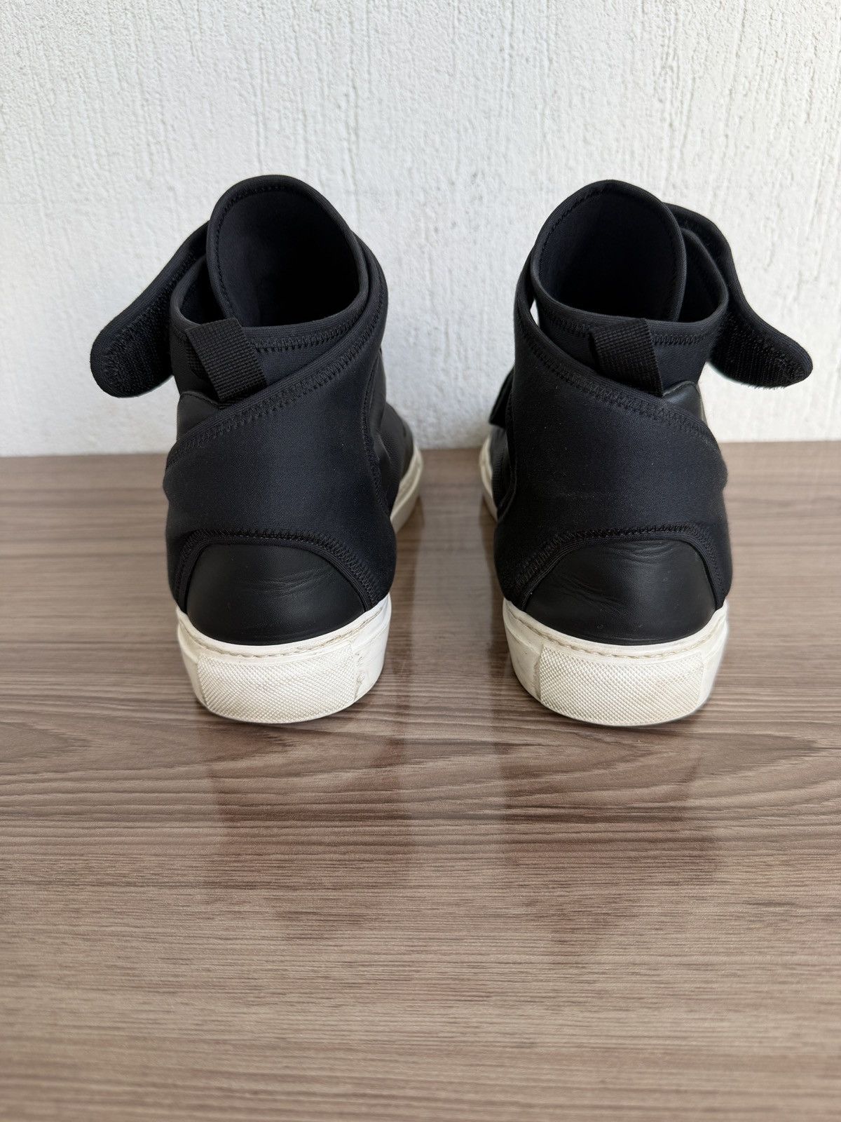 Balenciaga arena with strap sneaker Size US 9.5 / EU 42-43 - 15 Thumbnail