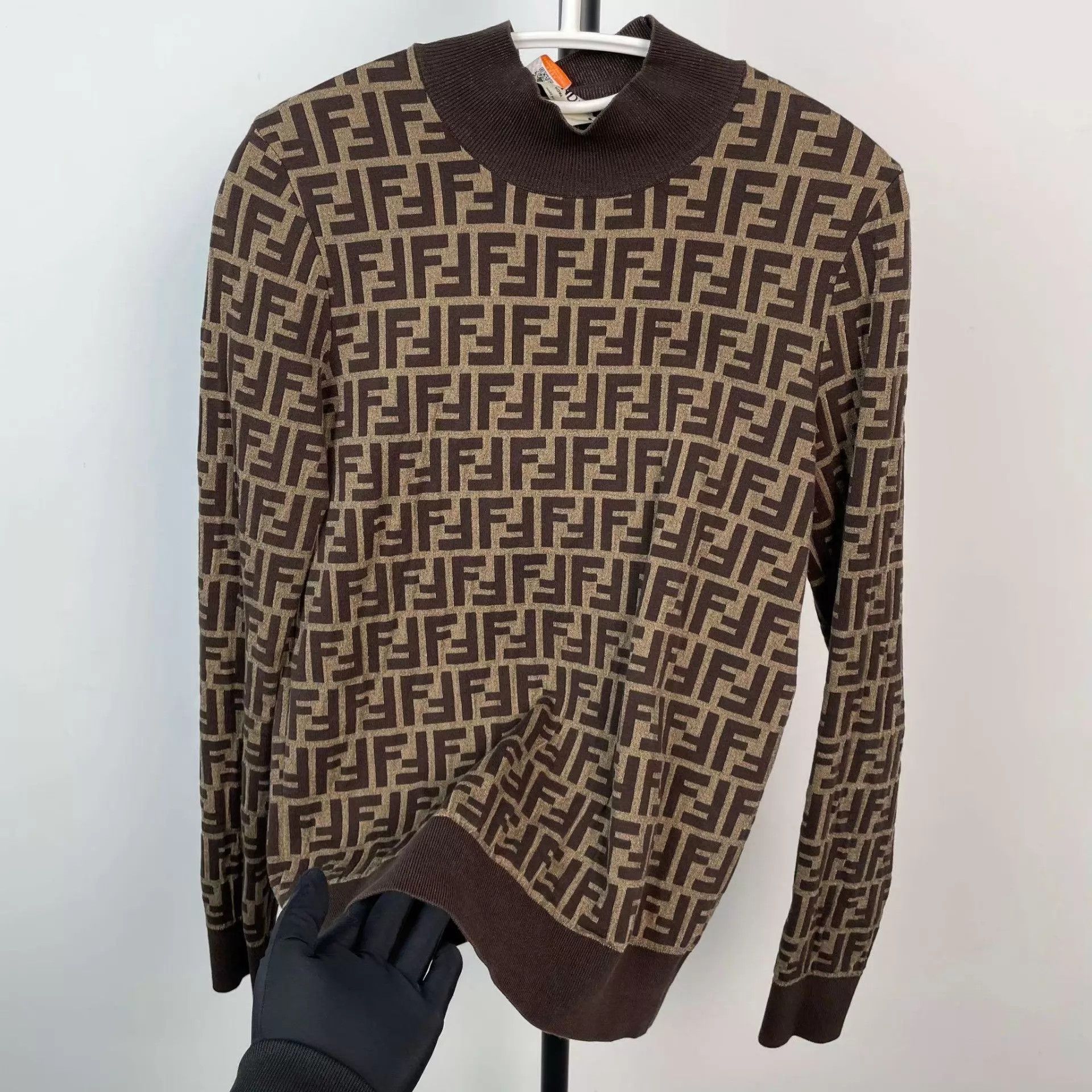 Fendi Fendi FF logo gray knit sweater size 40 Size S / US 4 / IT 40 - 8 Thumbnail