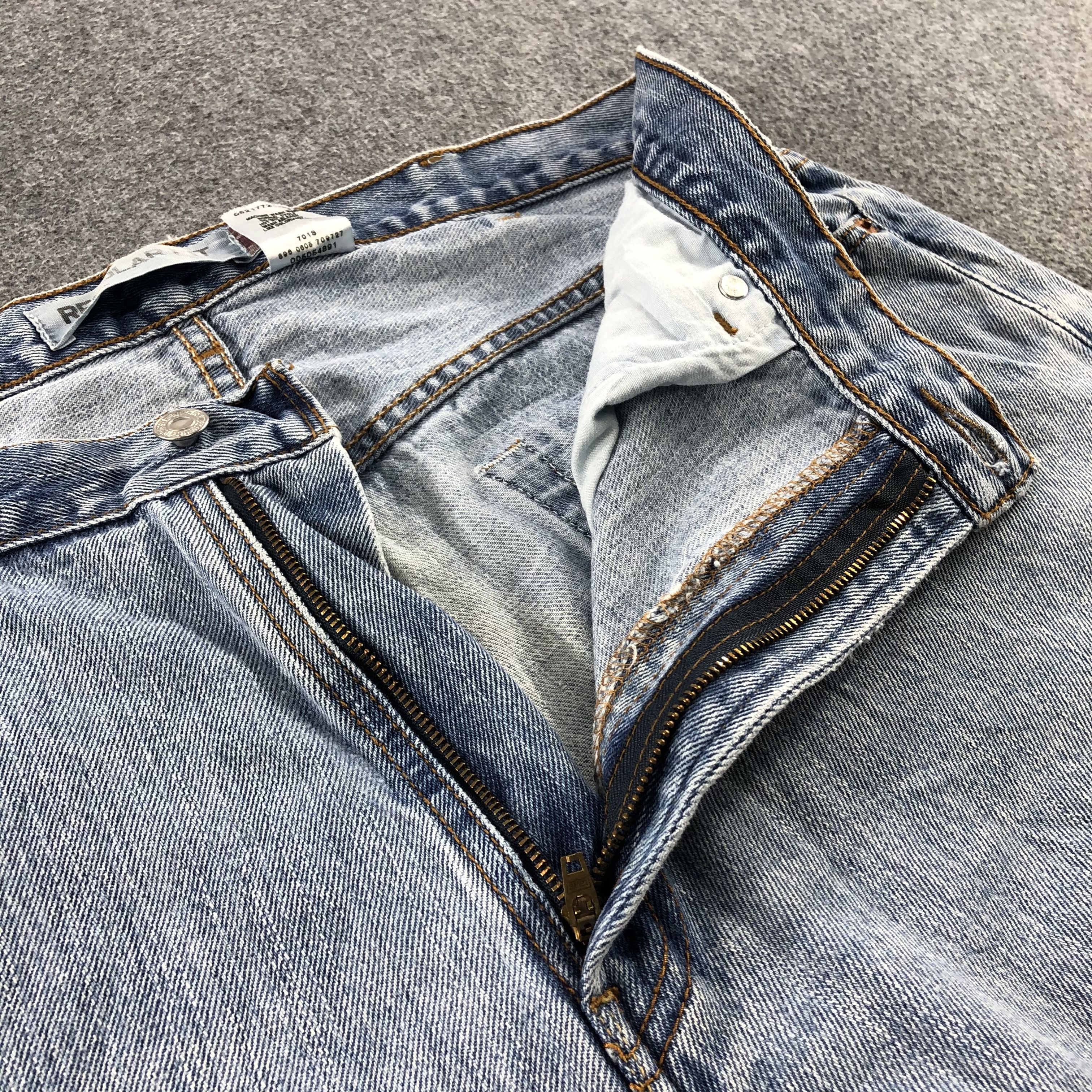 Levi's Vintage Levis 505 Jeans- J1309 Size US 37 - 8 Thumbnail