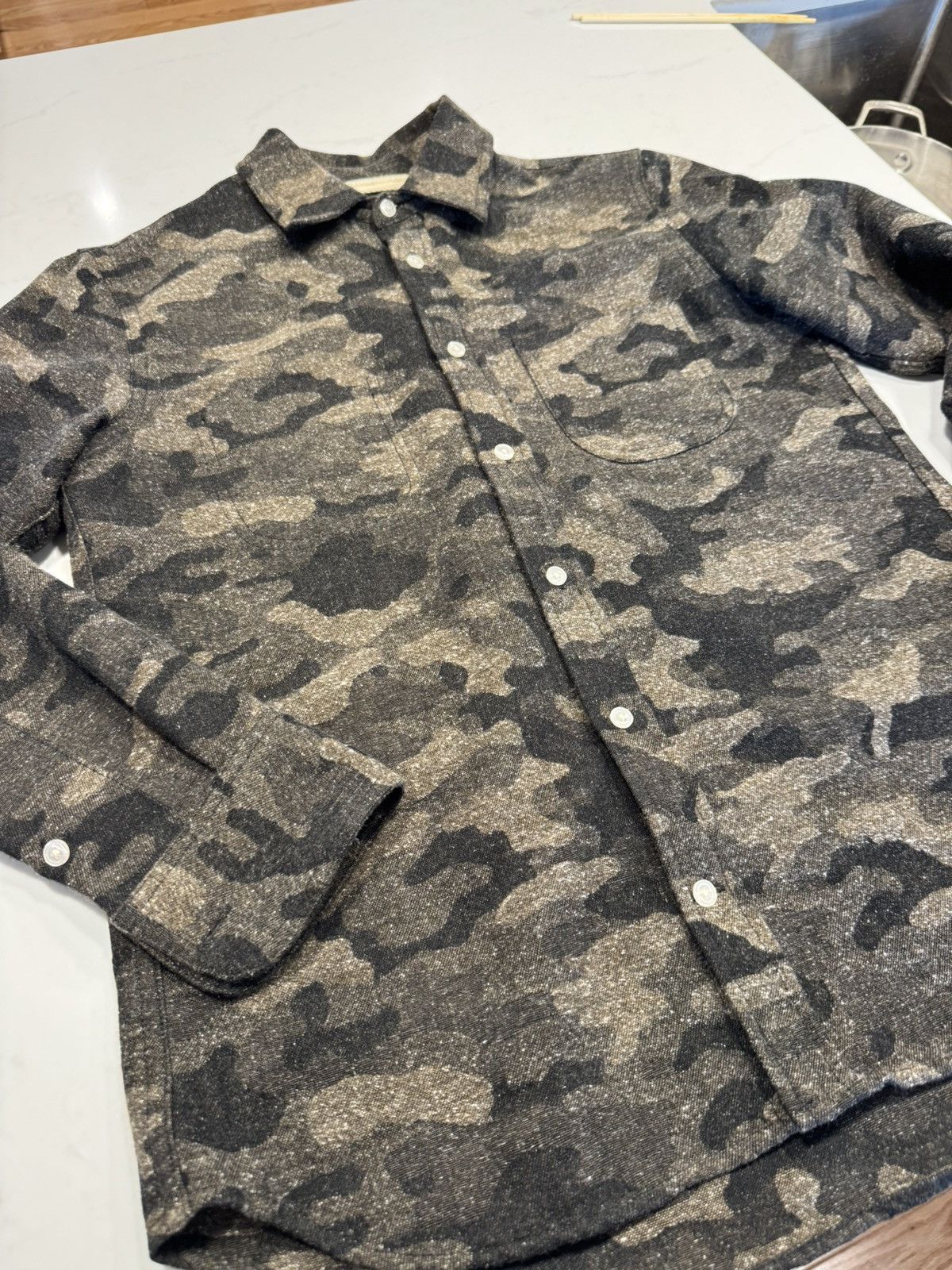 Rogue Territory Rogue territory camo button up very soft small Size US S / EU 44-46 / 1 - 6 Thumbnail