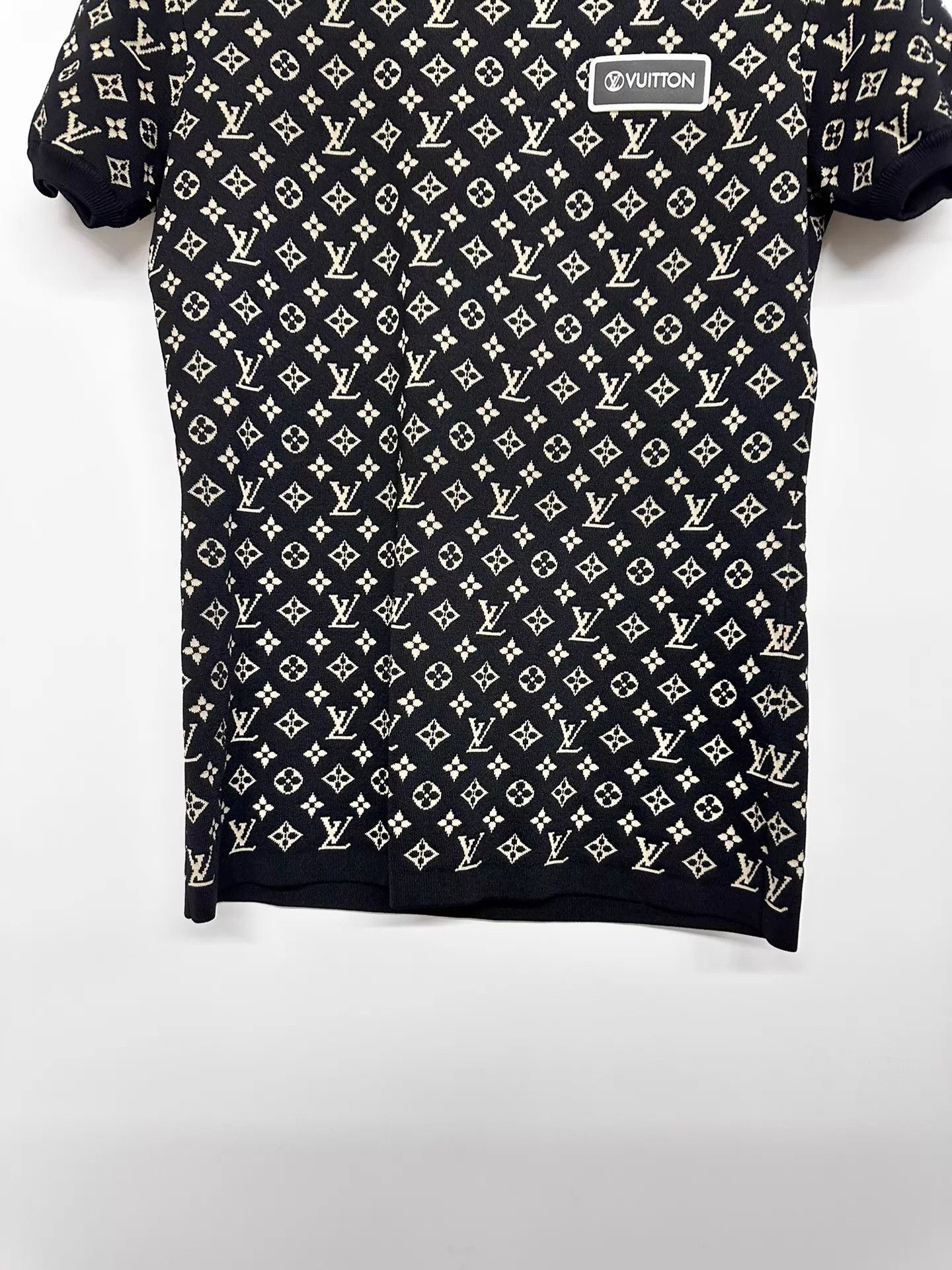 Louis Vuitton LV All-Over Print Top M 41/88/64 Size M / US 6-8 / IT 42-44 - 8 Thumbnail