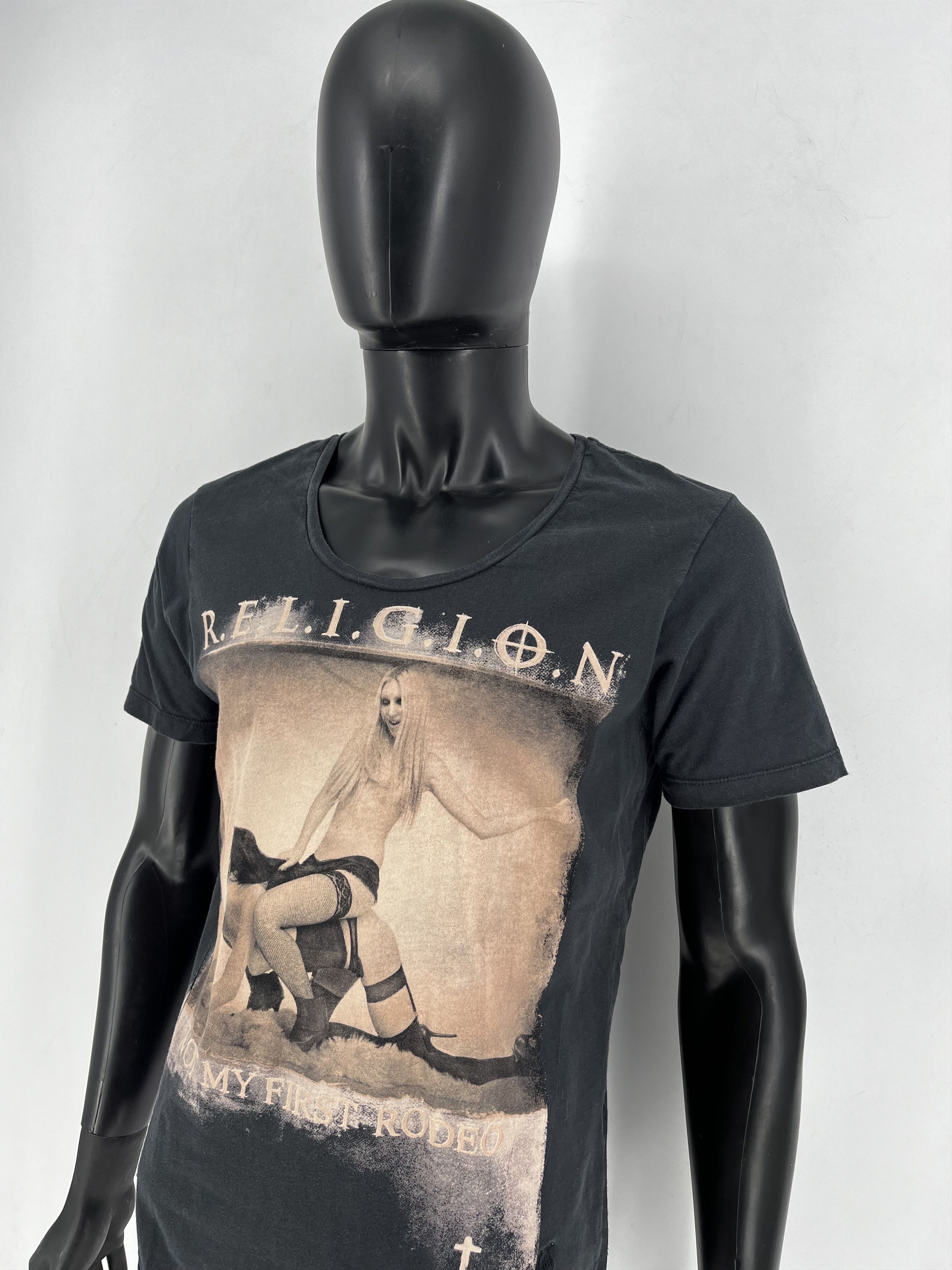 Vintage RARE VINTAGE 00s SEDITIONARIES Religion Girls TSHIRT Cross M Size US M / EU 48-50 / 2 - 4 Thumbnail