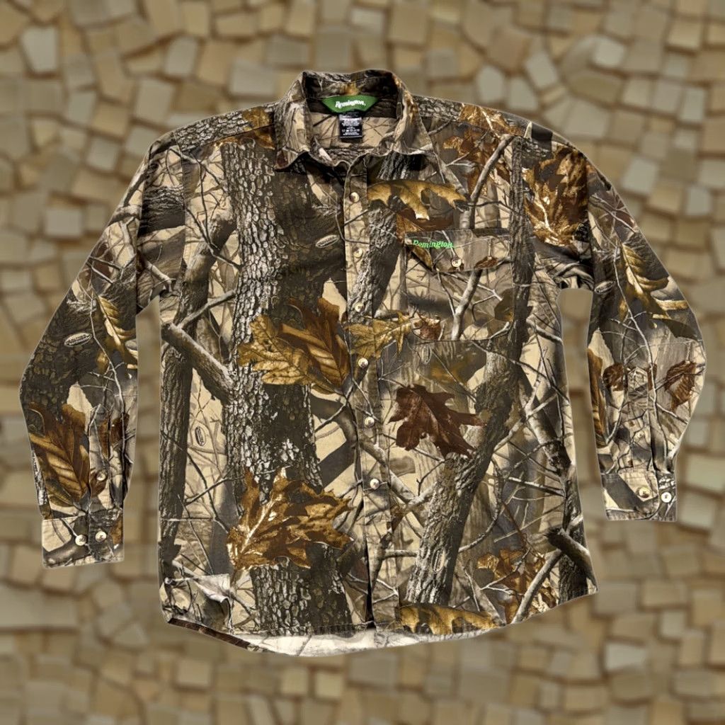 Realtree Remington Shirt Adult MEDIUM Brown Camo Hunting Realtree Hardwoods Outdoor Logo Shirt Size US M / EU 48-50 / 2 - 1 Thumbnail