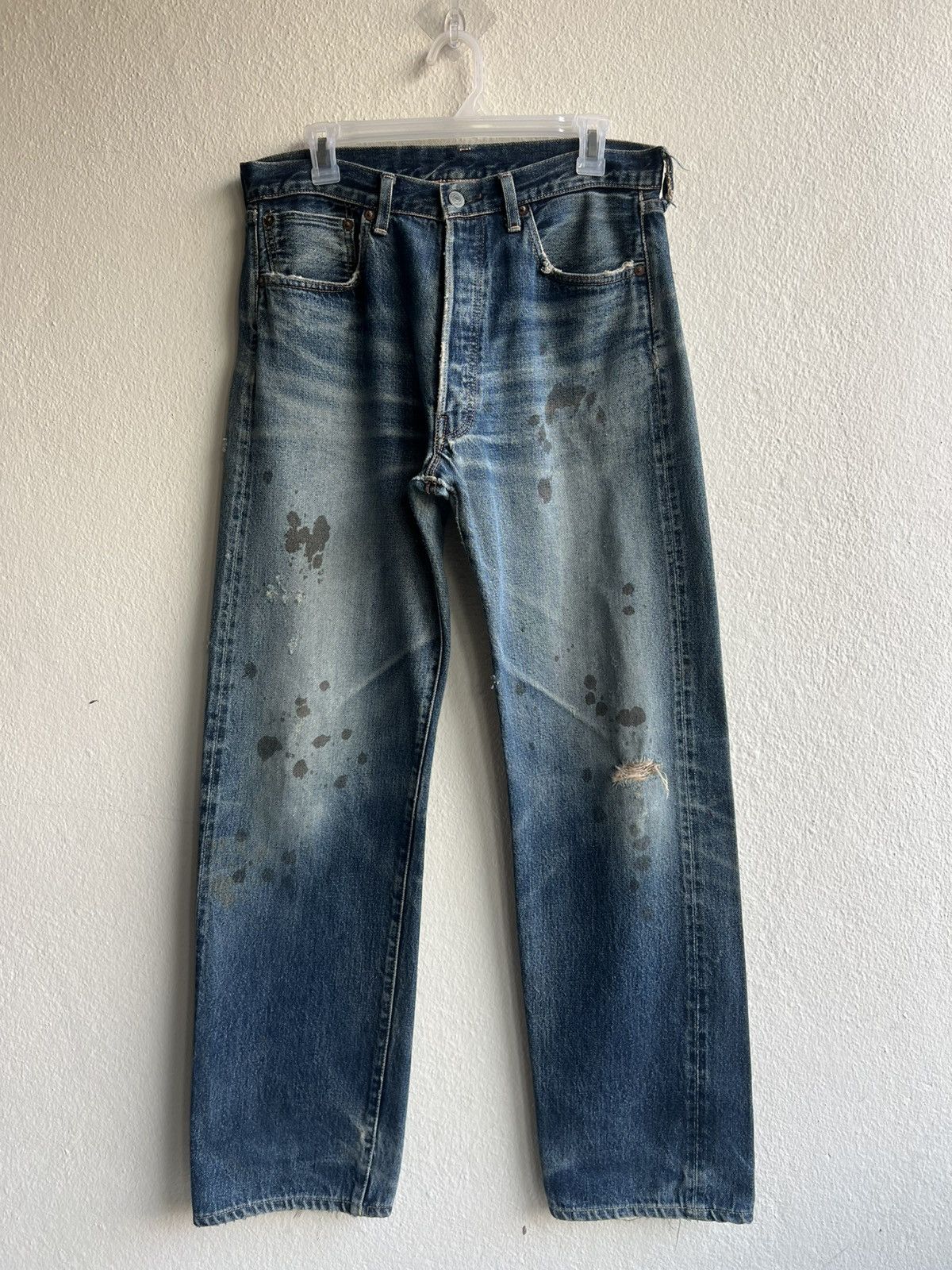 Levi's Vintage Clothing VTG 2002 Levi’s LVC Distress Denim Selvedge Jeans Trashed Size US 32 / EU 48 - 2 Thumbnail