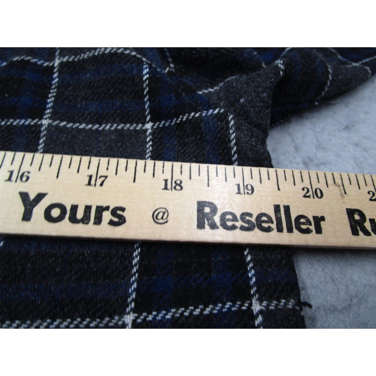 Vintage **Gray Plaid Flannel Shirt Mens Small Button Up Workwear** User: Gray Plaid Flannel Shirt Mens Small Button Up Workwear Size US S / EU 44-46 / 1 - 6 Thumbnail