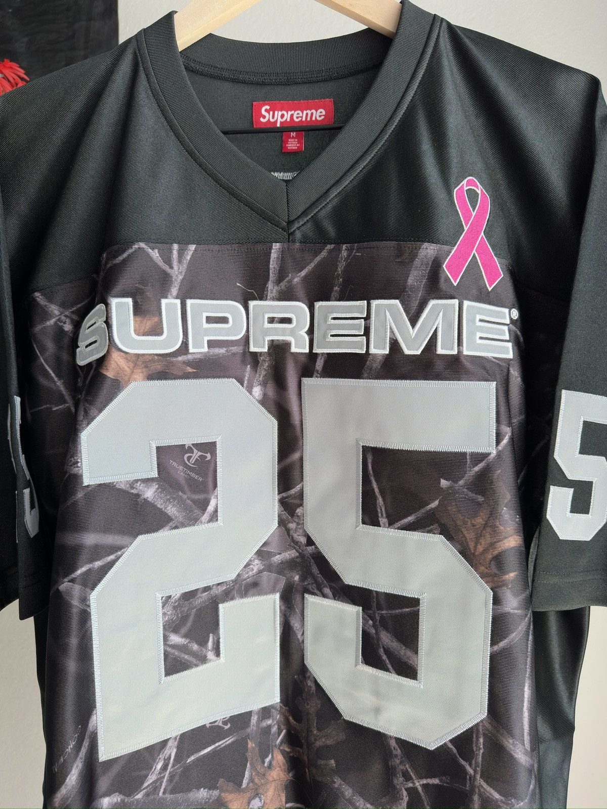 Supreme Breast Cancer Awareness Football Jersey Black Size US M / EU 48-50 / 2 - 3 Thumbnail