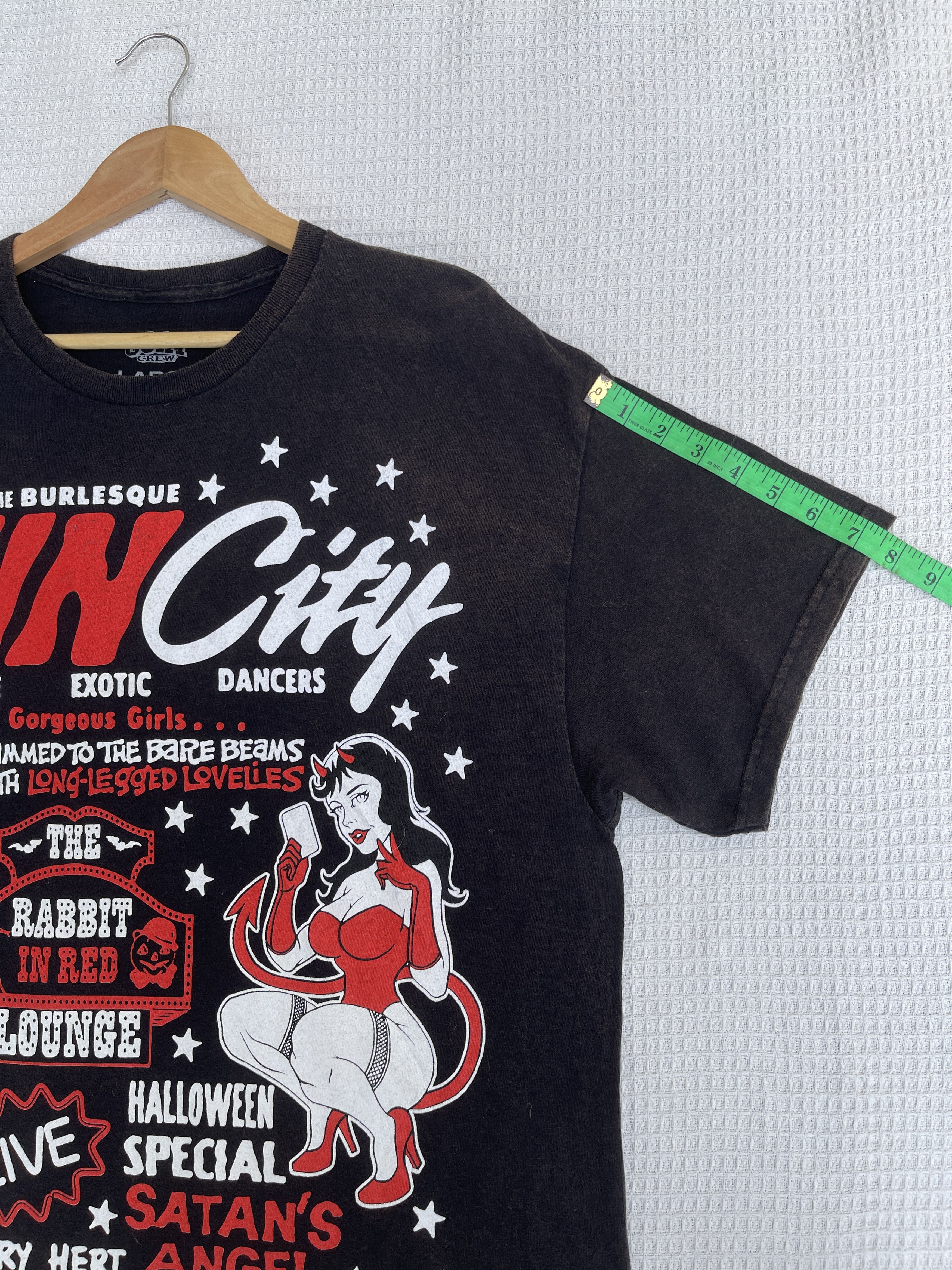 GOAT Crew Last Drop🔥Rare🔥Vintage Goat Crew Nude Girls T-Shirt Size US L / EU 52-54 / 3 - 9 Thumbnail