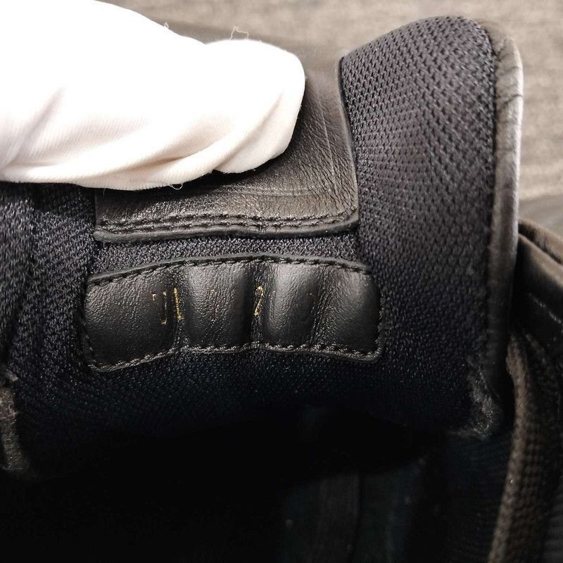 Louis Vuitton Louis Vuitton Black Trainer Leather Sneakers for Men -2508 Size US 10.5 / EU 43-44 - 9 Thumbnail