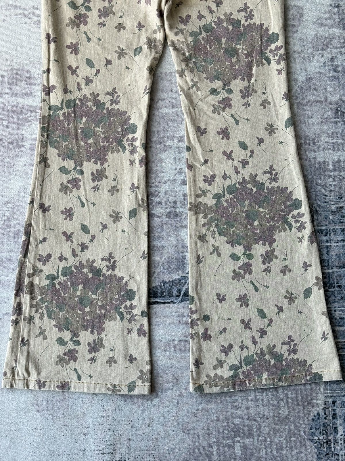 Japanese Brand × Tornado Mart Tornado Mart Femme Floral Super Flared Denim / GOA Style Size US 29 - 7 Thumbnail