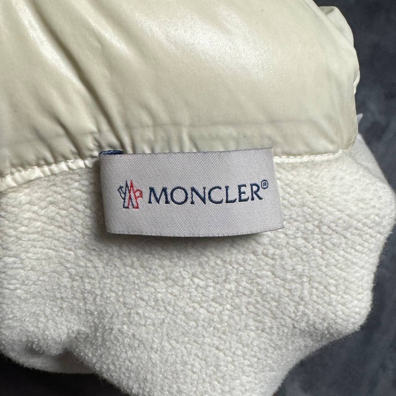 Moncler Moncler maglia cardigan with puffer hood Size US XL / EU 56 / 4 - 3 Thumbnail