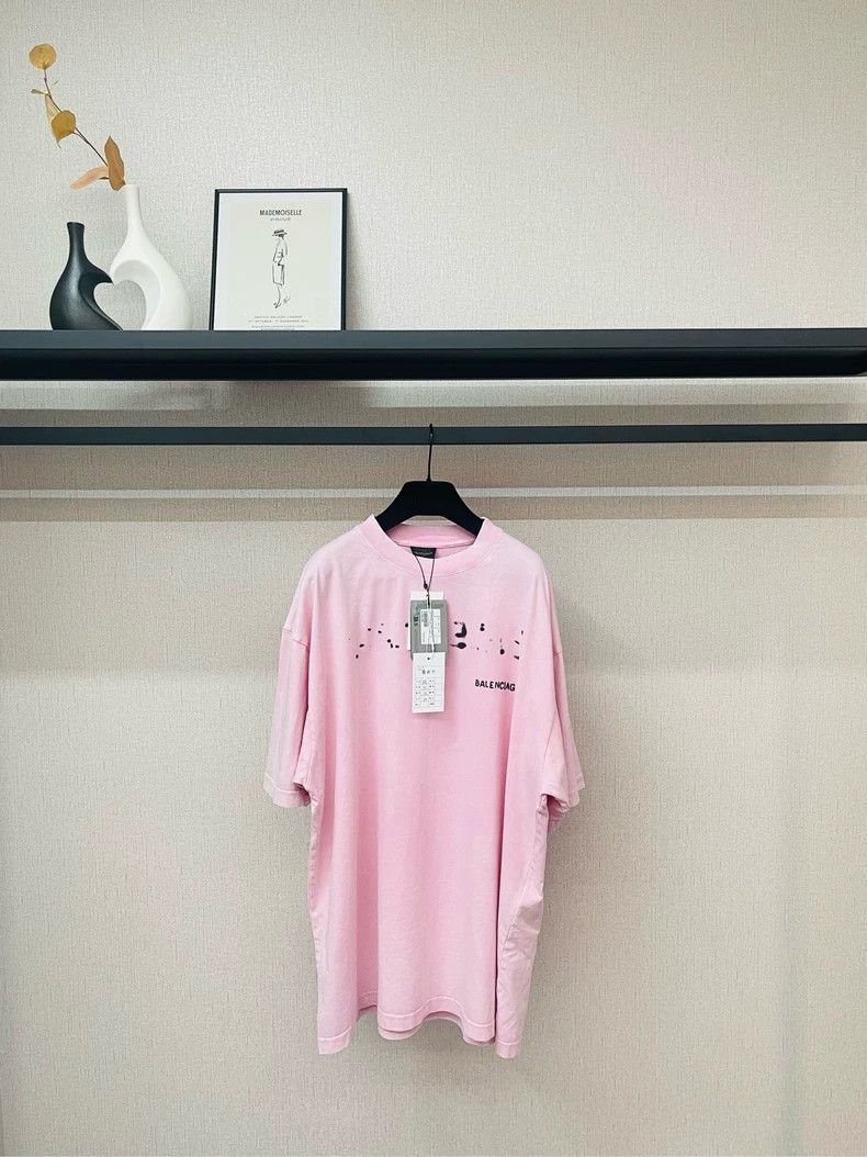Balenciaga Balenciaga Pink Short Sleeve for Men and Women M Size Size US M / EU 48-50 / 2 - 1 Thumbnail