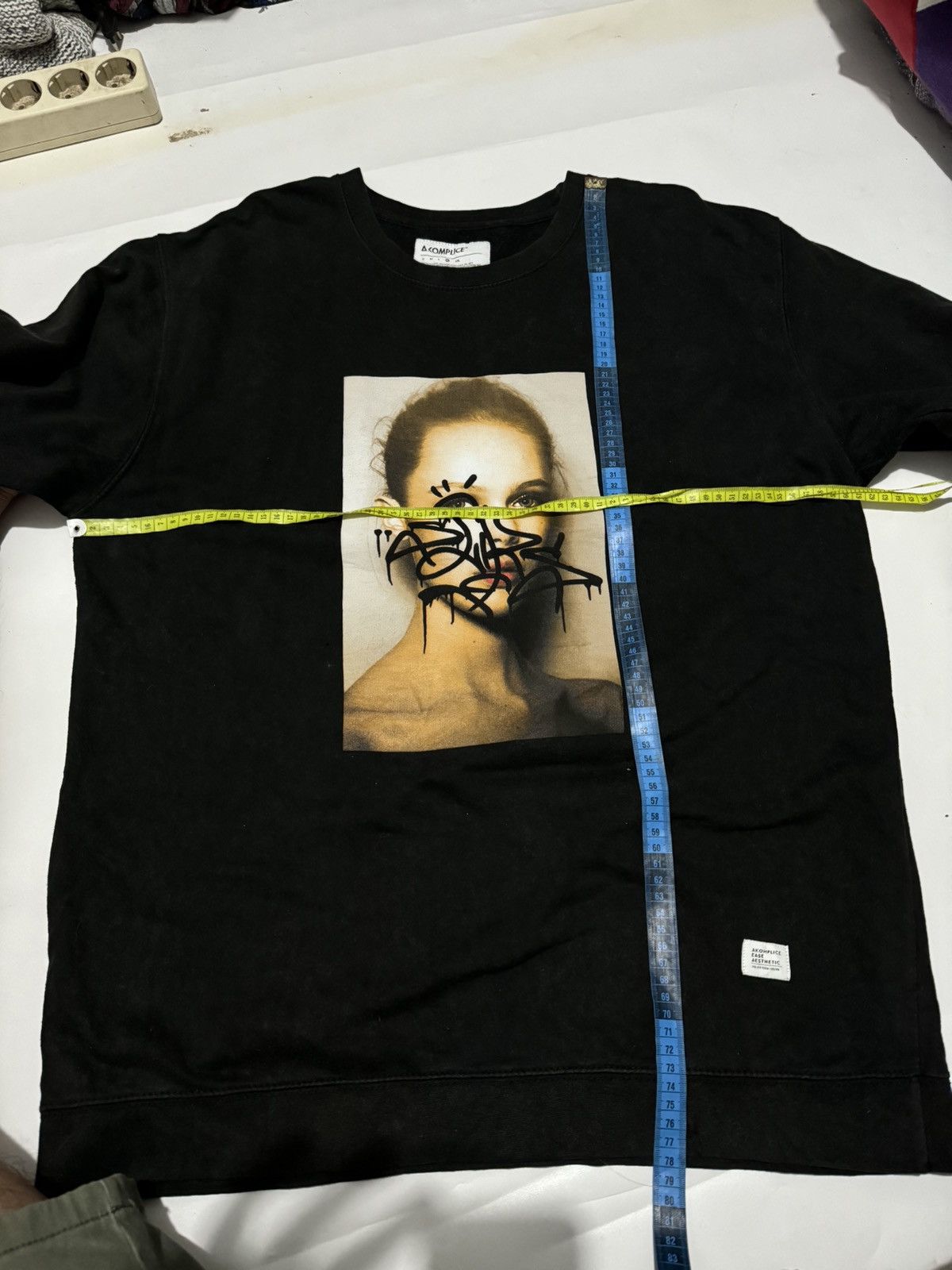 Akomplice Akomplice X Rafael Sliks Girl Art Sweaters Size US XL / EU 56 / 4 - 10 Thumbnail