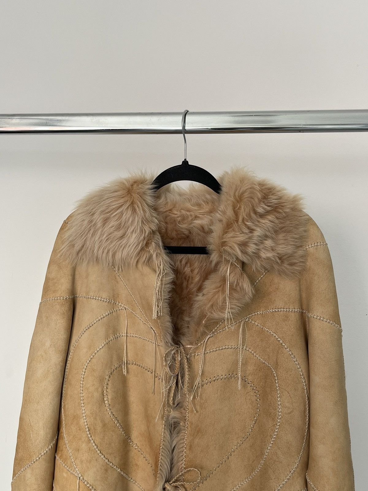Roberto Cavalli Roberto Cavalli F/W2003 Beige Heart Leather Fur Lace Jacket Size US S / EU 44-46 / 1 - 3 Thumbnail