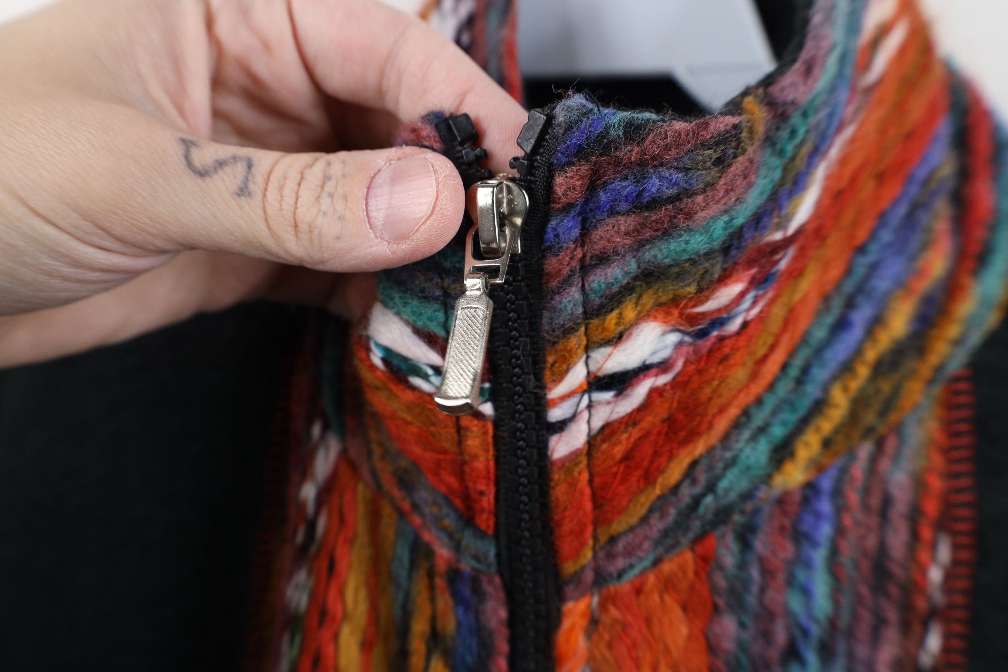 Vintage Vintage 90s Coogi Style Wool Blend Knit Zip Sweater Jacket Size XL / US 12-14 / IT 48-50 - 6 Thumbnail