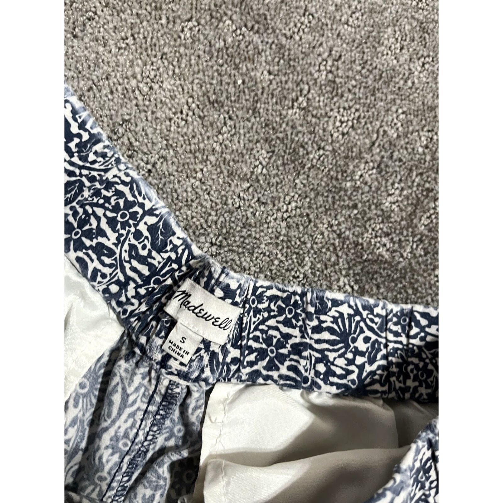 Madewell VINTAGE Madewell Navy Blue Floral Print Drawstring Drapey Pull-On Shorts S Size 28" / US 6 / IT 42 - 3 Thumbnail