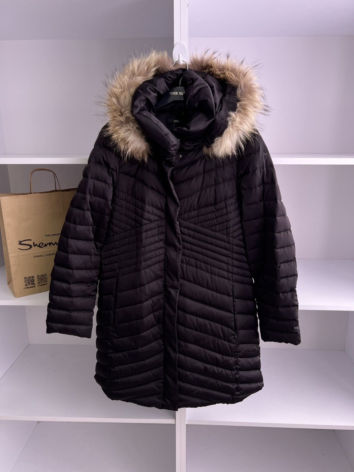 Hugo Boss × Vintage Vintage Boss women’s long hooded puffer jacket with fur Size L / US 10 / IT 46 - 4 Thumbnail