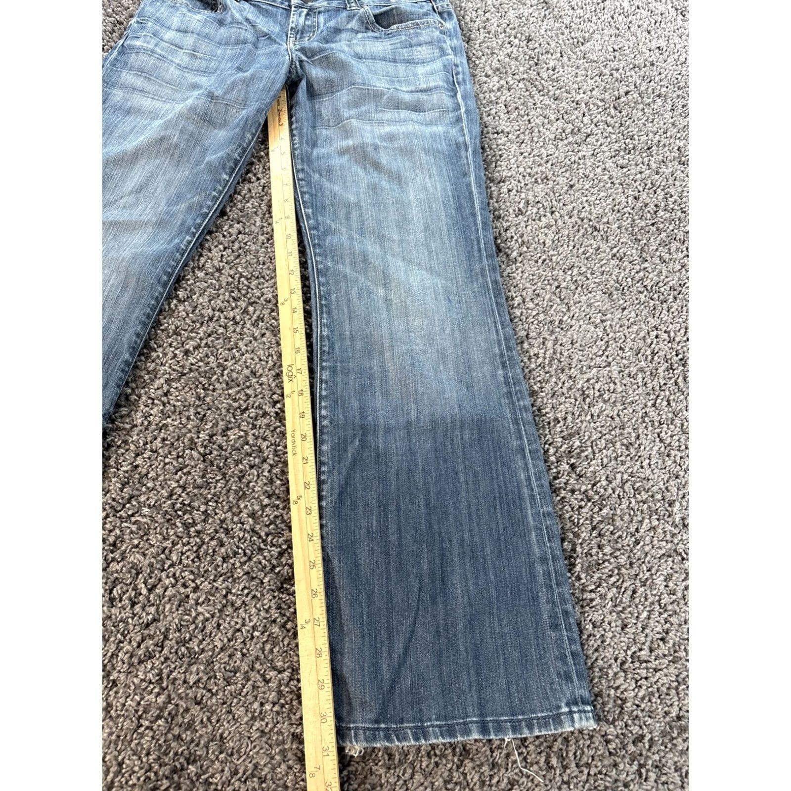 American Eagle Outfitters VINTAGE American Eagle Jeans Womens 30x31 Relaxed Bootcut Medium Wash Whiskered Size 30" / US 8 / IT 44 - 2 Thumbnail