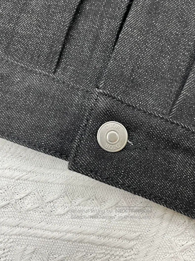 Dior Dior Denim jacket with a old flower inside Size US S / EU 44-46 / 1 - 3 Thumbnail