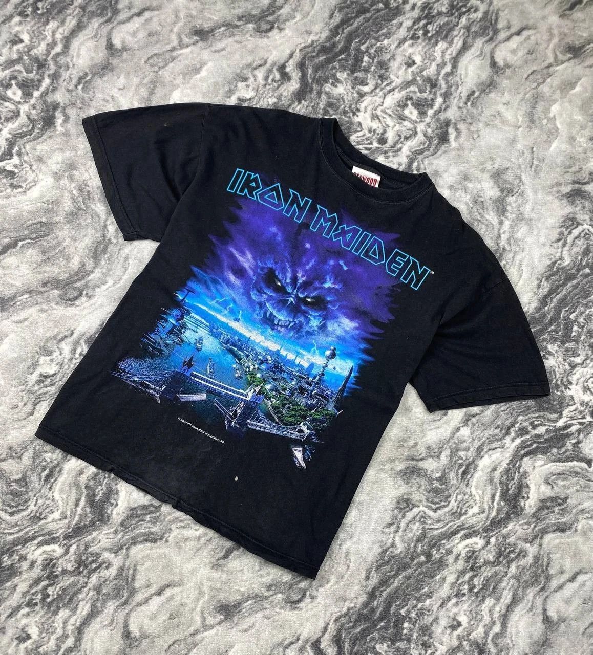 Vintage Vintage Iron Maiden T-Shirt 2000 Brave New World Size US XL / EU 56 / 4 - 1 Thumbnail