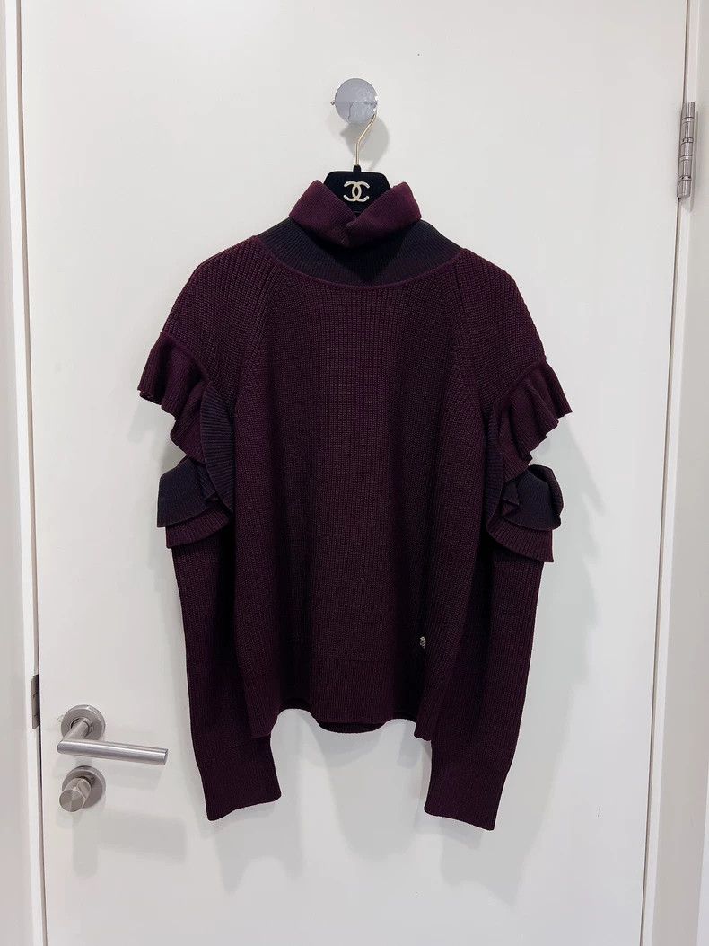 Versace Versace Lotus leaf turtleneck sweater knitwear Size M / US 6-8 / IT 42-44 - 1 Thumbnail