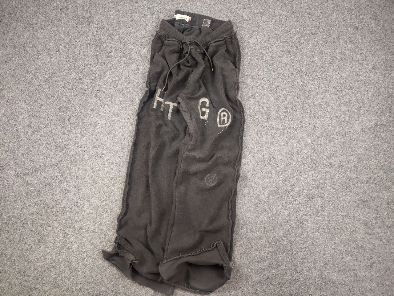 Honor the Gift Honor The Gift Design Weathered Logo Gray Baggy Sweatpant Size US 36 / EU 52 - 4 Thumbnail