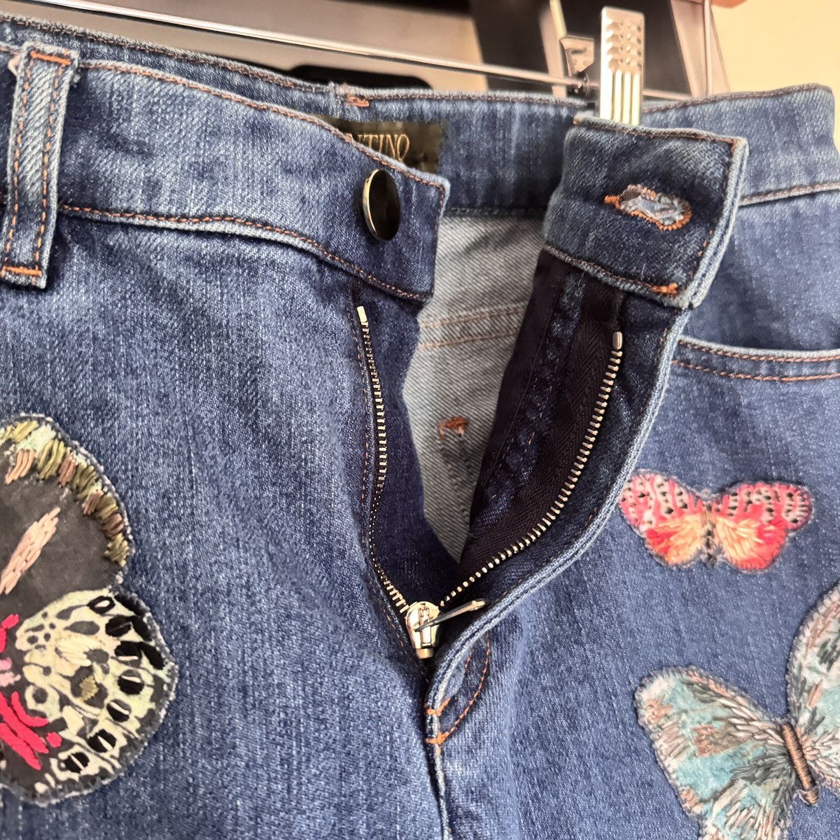 Valentino Valentino Butterfly Patches Flared Jeans Size 25" / US 0 / IT 36 - 8 Thumbnail