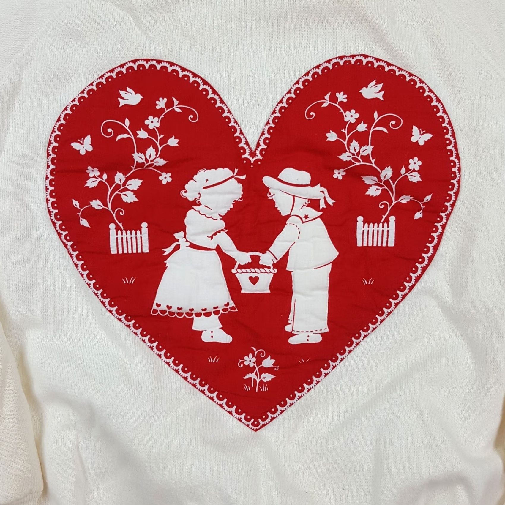 Vintage Vintage 80s Heart Raglan White Pullover Crewneck Sweatshirt M Womens Size M / US 6-8 / IT 42-44 - 3 Thumbnail