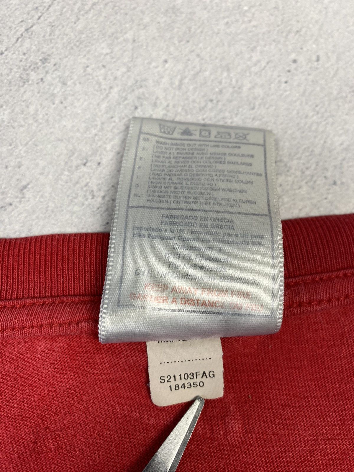 Nike × Vintage Vintage 00s Nike England 2002 T Shirt Tee y2k Size US L / EU 52-54 / 3 - 16 Thumbnail