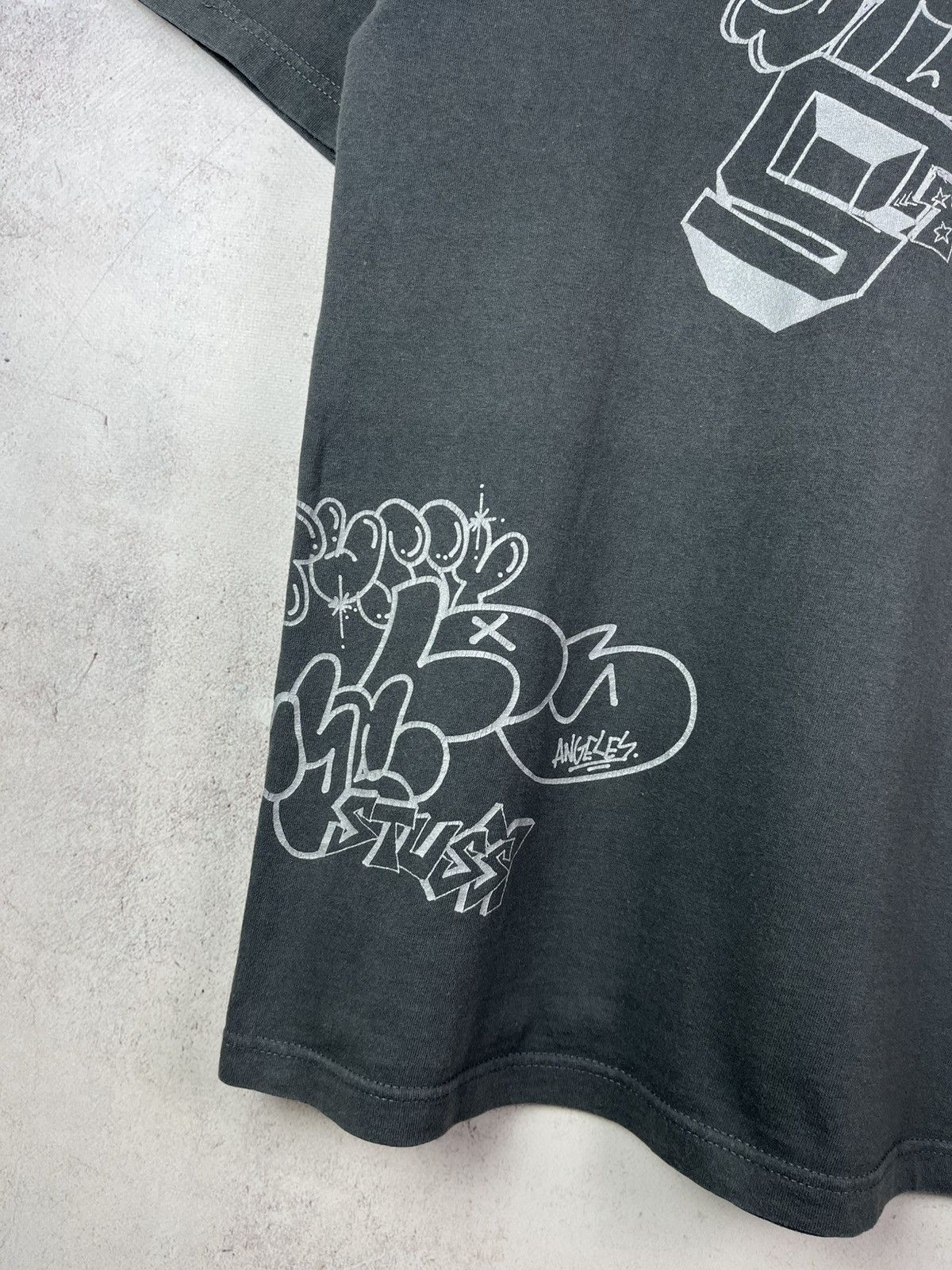 Stussy Vintage Stussy World Tour Graffiti Logo T-Shirt Rare Retro Size US M / EU 48-50 / 2 - 4 Thumbnail