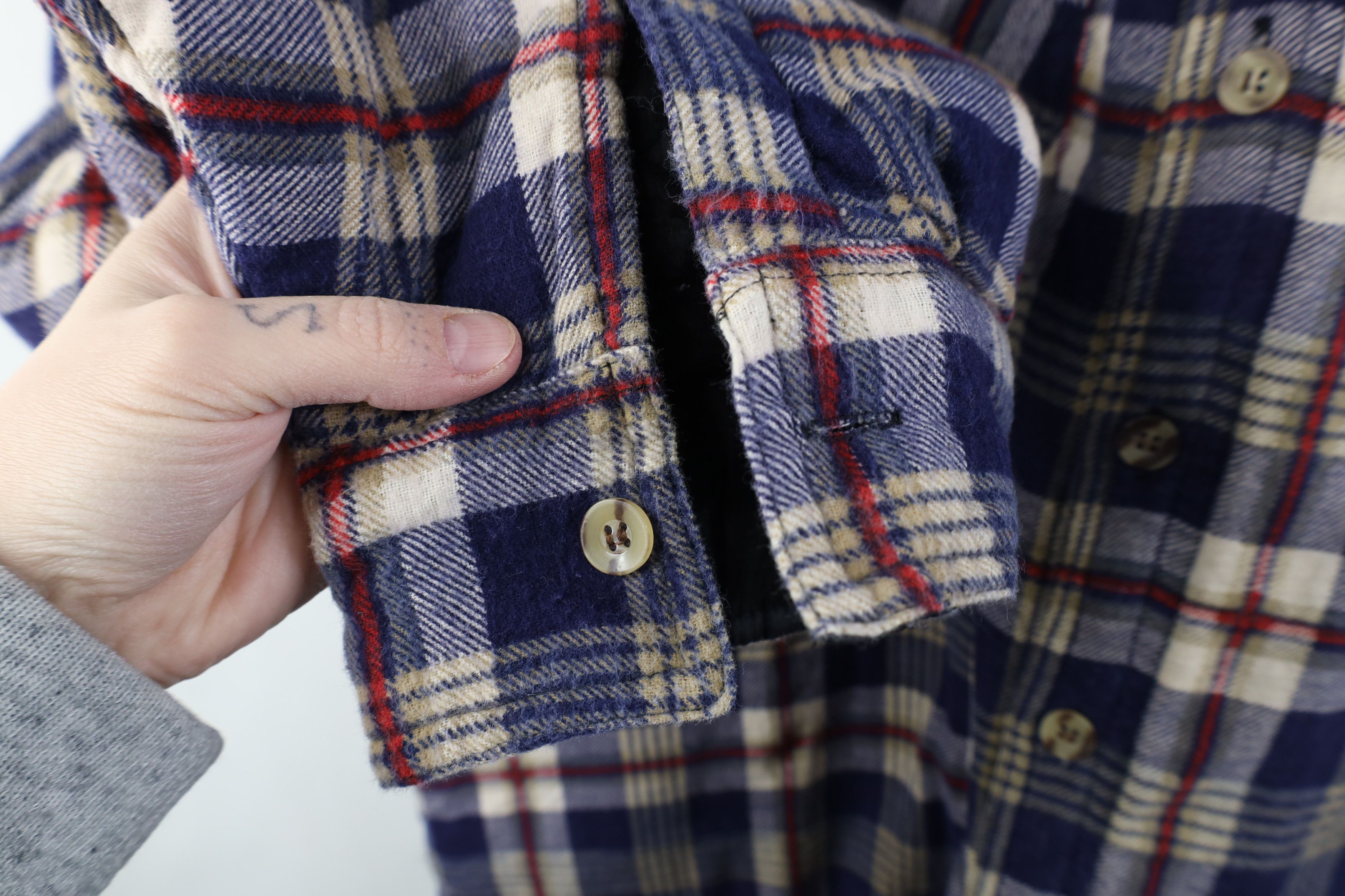 Vintage Vintage 90s Streetwear Quilted Flannel Button Shirt Jacket Size US XL / EU 56 / 4 - 6 Thumbnail