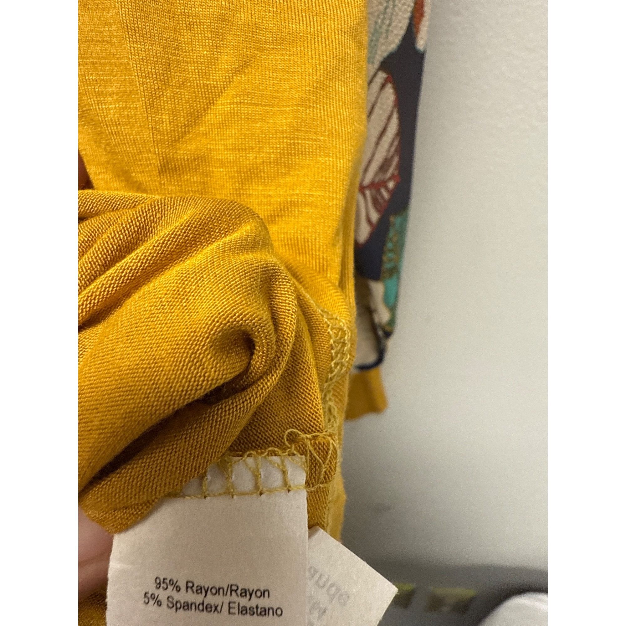 Other Floral Sleeve Mustard Yellow Women's Top With V-Neck Size LA Size L / US 10 / IT 46 - 4 Thumbnail