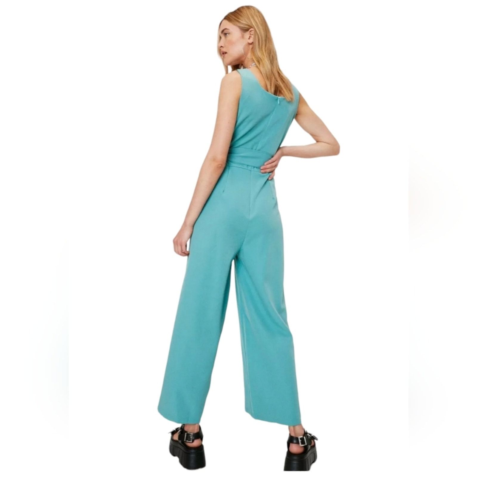 Nasty Gal NWT Nasty Gal Jump To It Wide Leg Jump Suit Small Size 28" / US 6 / IT 42 - 4 Thumbnail