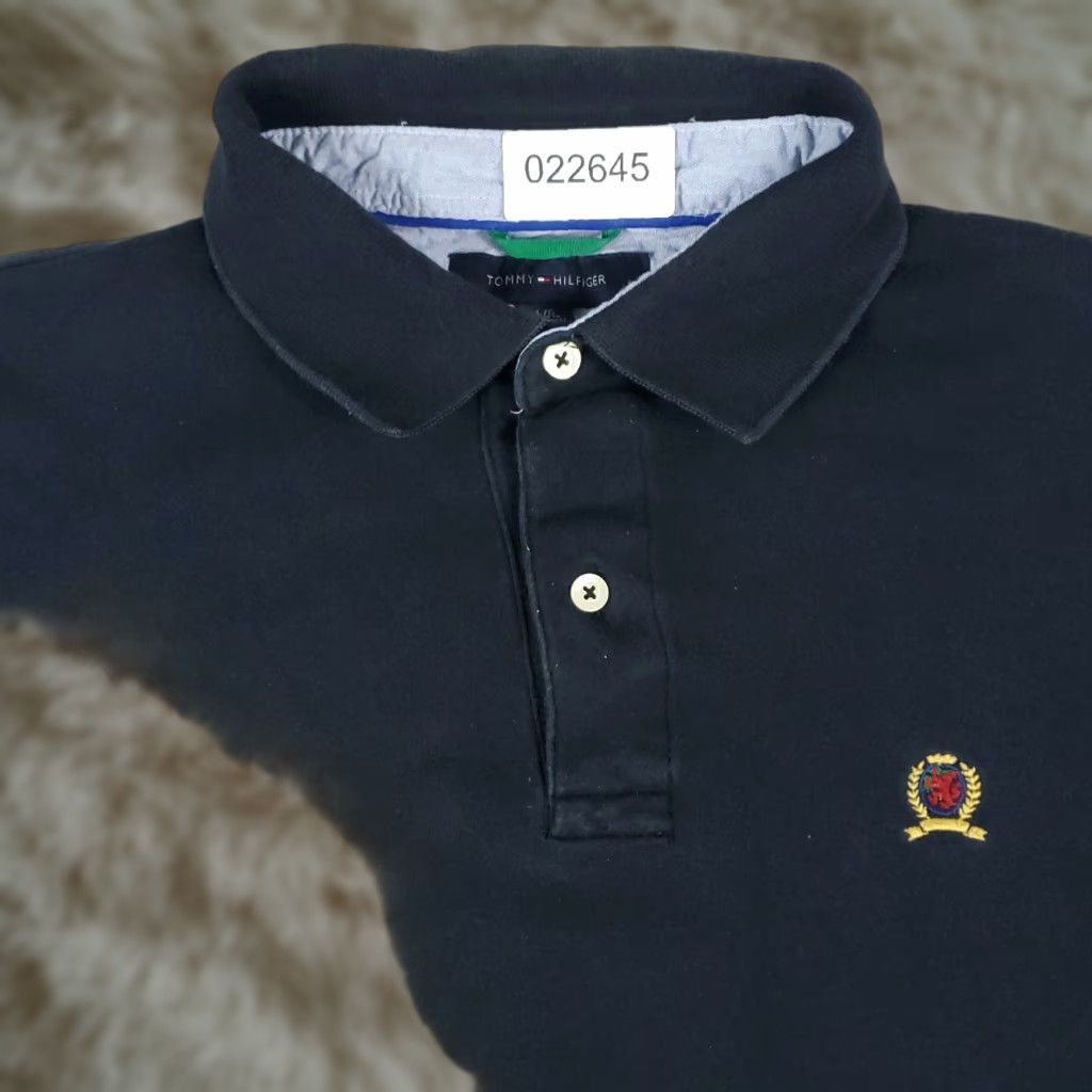 Tommy Hilfiger VINTAGE Tommy Hilfiger Polo Shirt Mens Large Navy Blue Short Sleeve Shirt L Blue logo, Classic, Preppy Mens Size US L / EU 52-54 / 3 - 1 Thumbnail