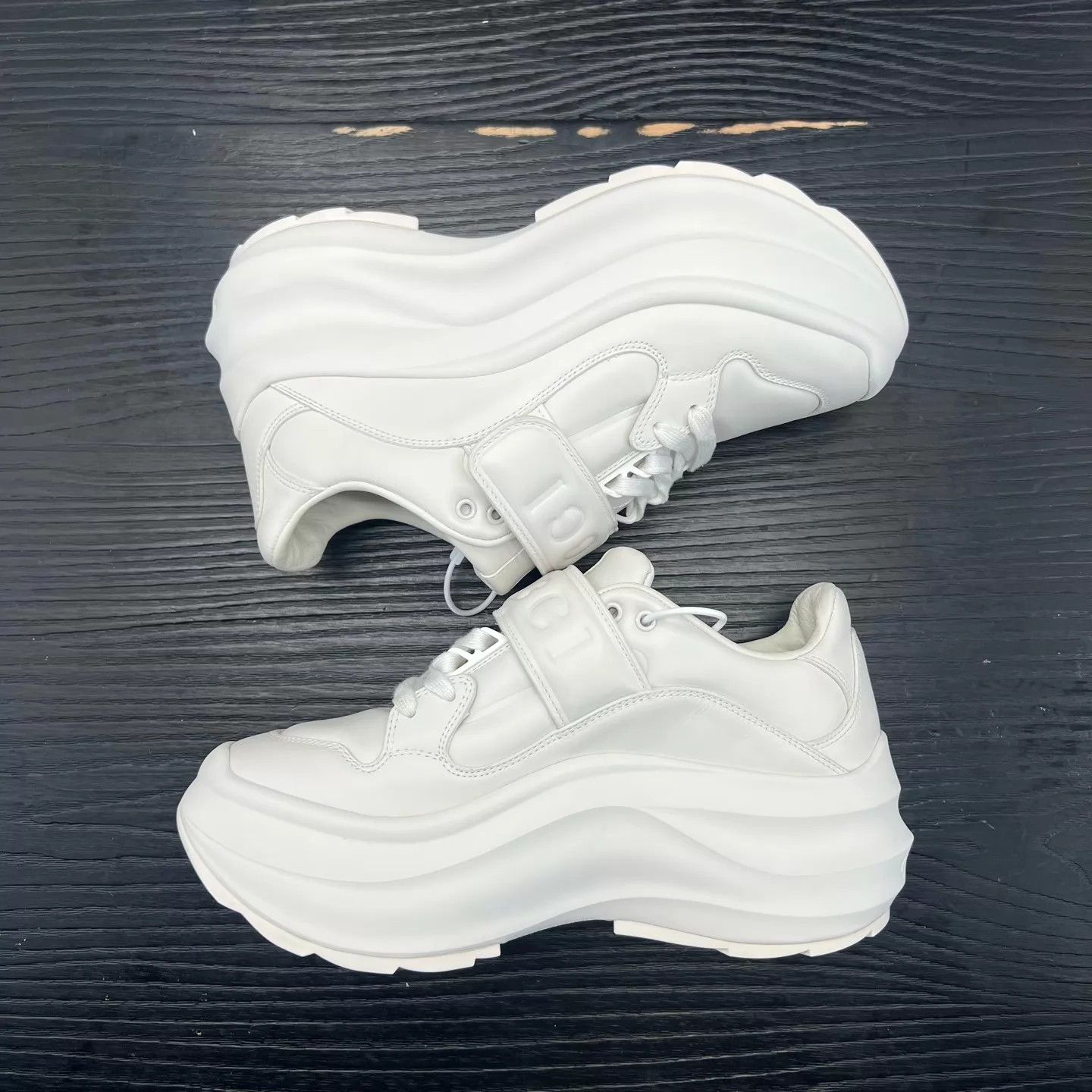 Gucci GUCCI Wave White Leather 36 (Mint) Size US 5.5 / IT 35.5 - 6 Thumbnail