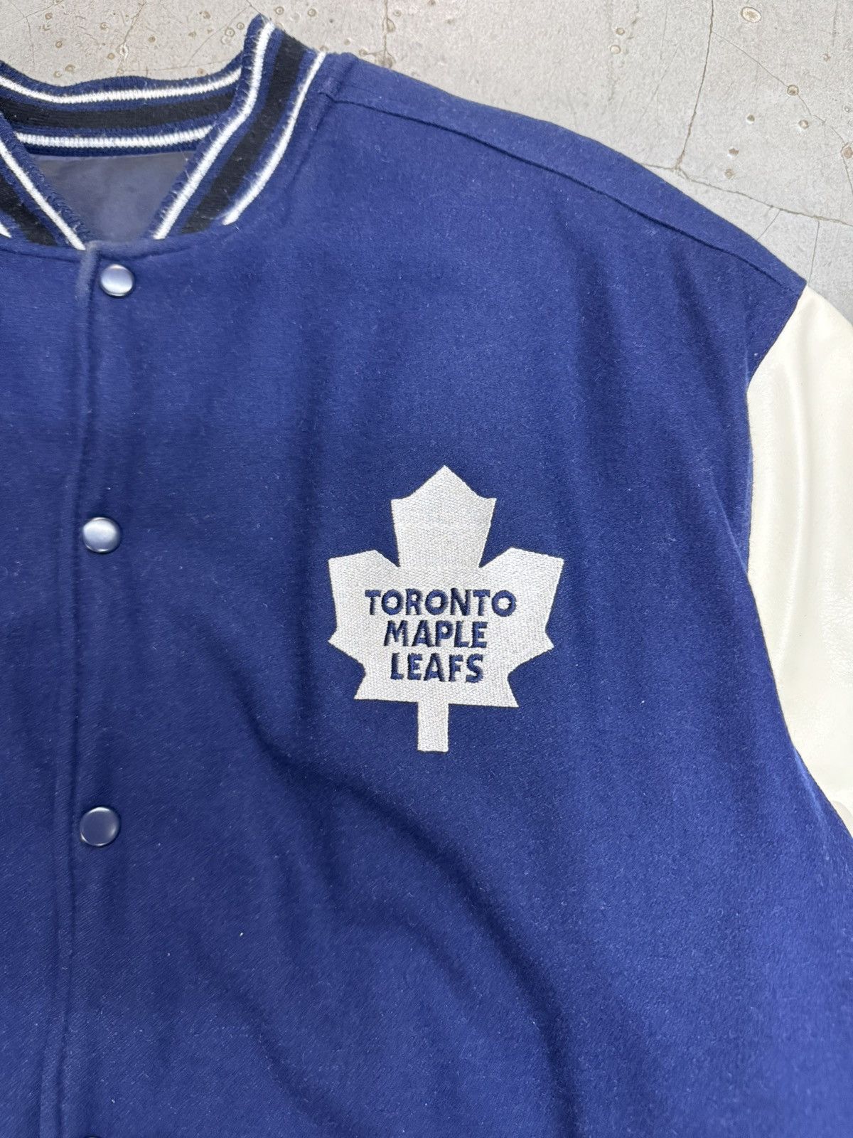 NHL Vintage Toronto Maple Leafs Reversible Varsity/Satin Jacket Size US XL / EU 56 / 4 - 3 Thumbnail