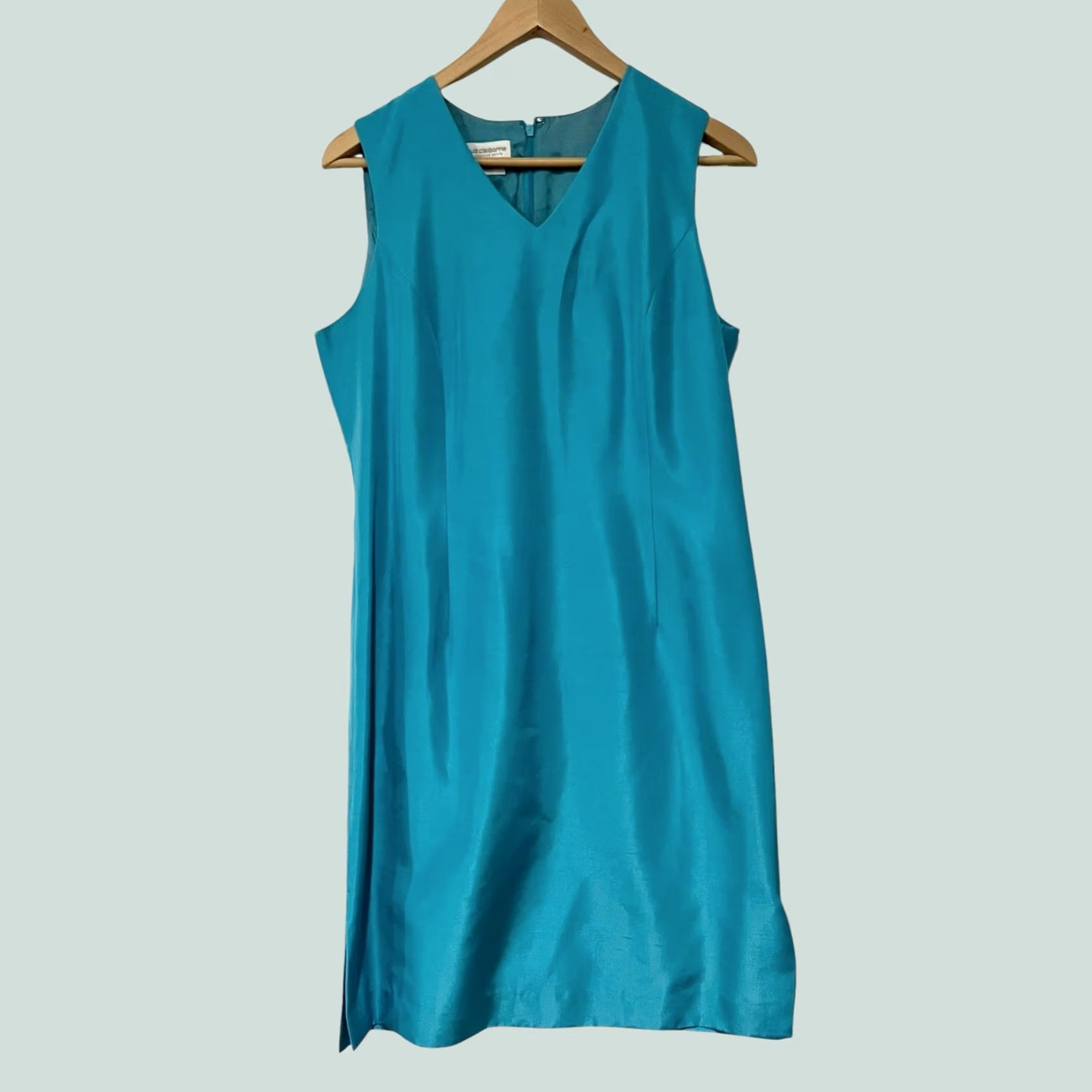 Liz Claiborne VINTAGE Liz Claiborne Silk Dress Women’s 10 Petite Sleeveless Sheath V-Neck Blue N/A Size L / US 10 / IT 46 - 1 Thumbnail