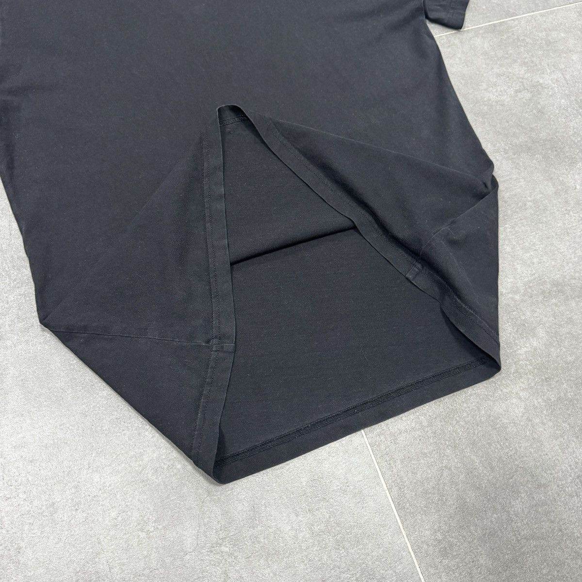Vivienne Westwood Vivienne Westwood Men Black T-Shirt Size L Size US L / EU 52-54 / 3 - 10 Thumbnail