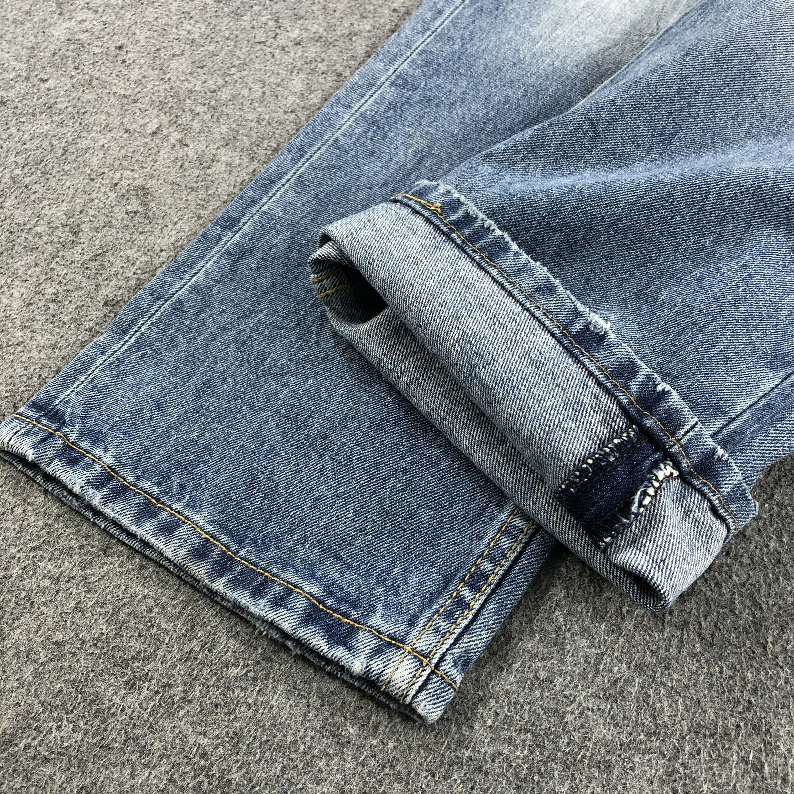 Levi's Vintage Blue Wash Levis 514 Jeans-J1980 Size US 35 - 7 Thumbnail