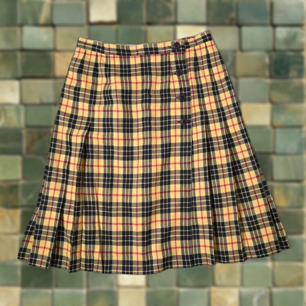 Pendleton Vintage Pendleton Wool Yellow Skirt Plaid Wrap Sz 10 28" User: Vintage Pendleton Wool Yellow Plaid Skirt Wrap Sz 10 28" Size 32" / US 10 / IT 46 - 1 Thumbnail