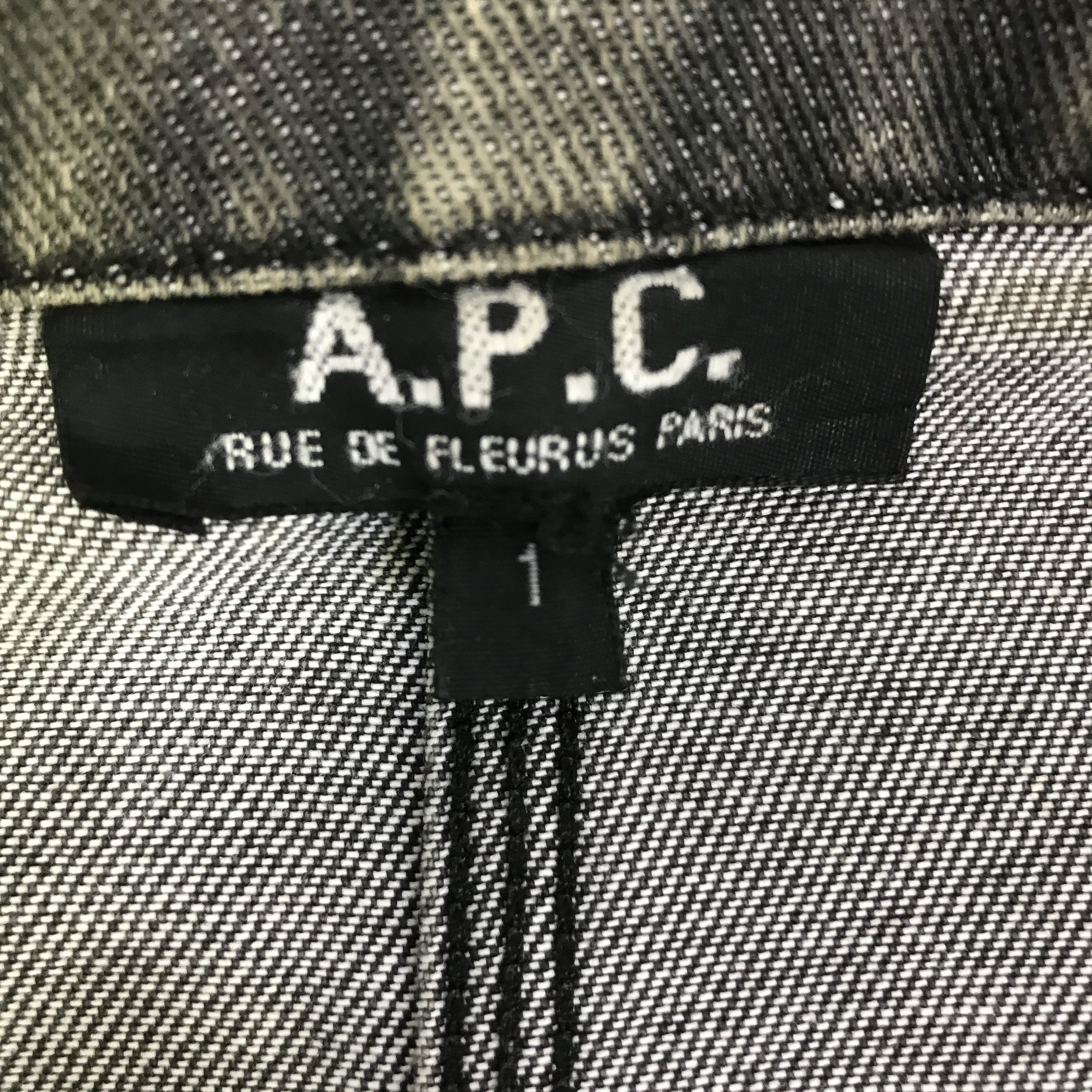 A.P.C. A.P.C DISTRESSED DENIM FADED CHORE JACKET Size US L / EU 52-54 / 3 - 10 Thumbnail