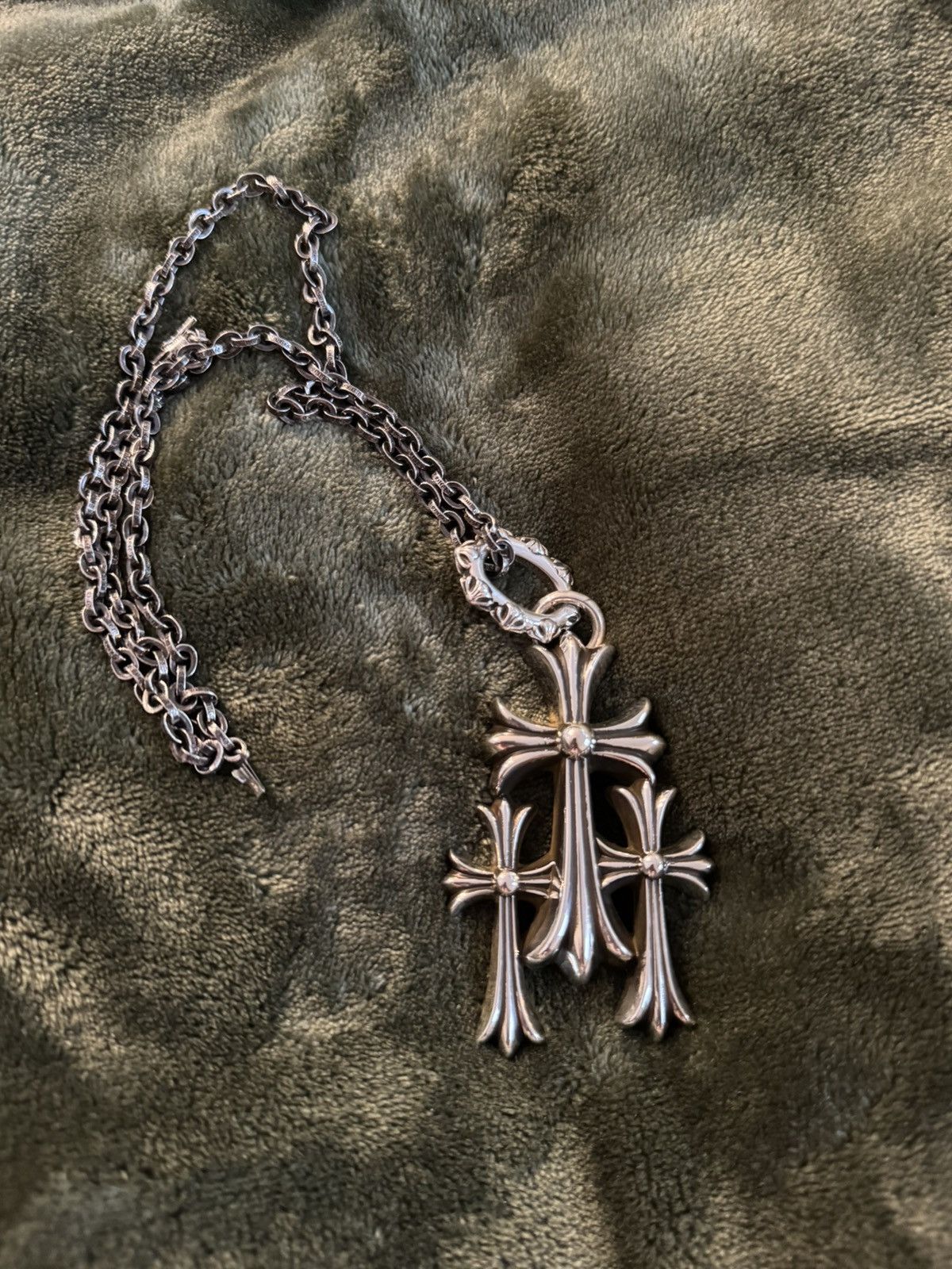 CHROME HEARTS TRIPLE CROSS LARGE PENDANT WITH CHAIN