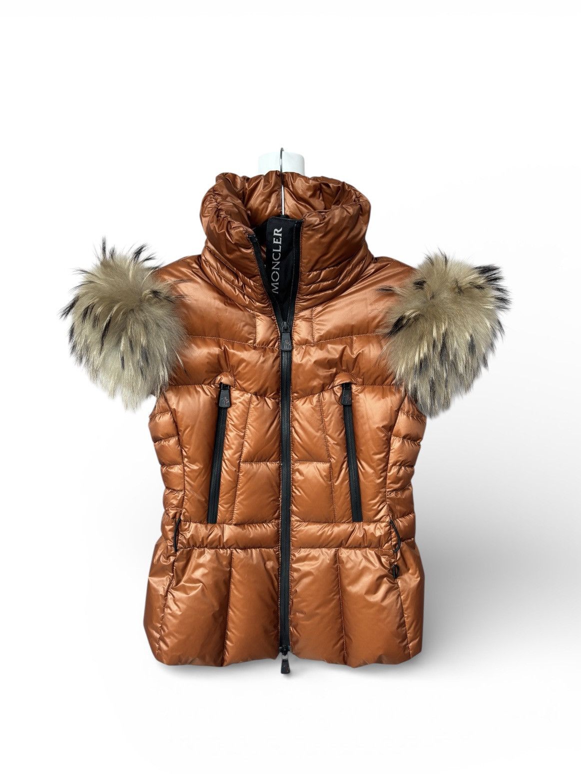 Moncler Moncler Grenobe Fur Puffer Vest Size XS / US 0-2 / IT 36-38 - 1 Thumbnail