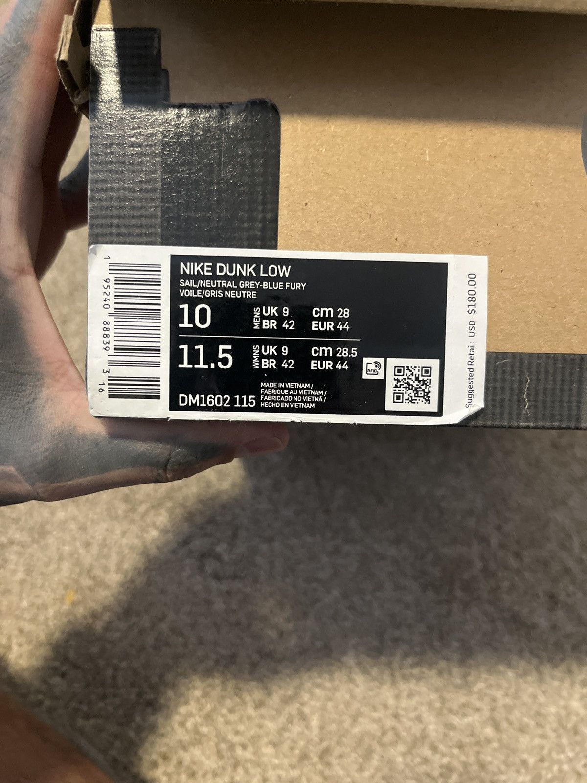 Nike × Off-White Nike x Off White Dunk Low Lot 02 Size US 10 / EU 43 - 1 Thumbnail